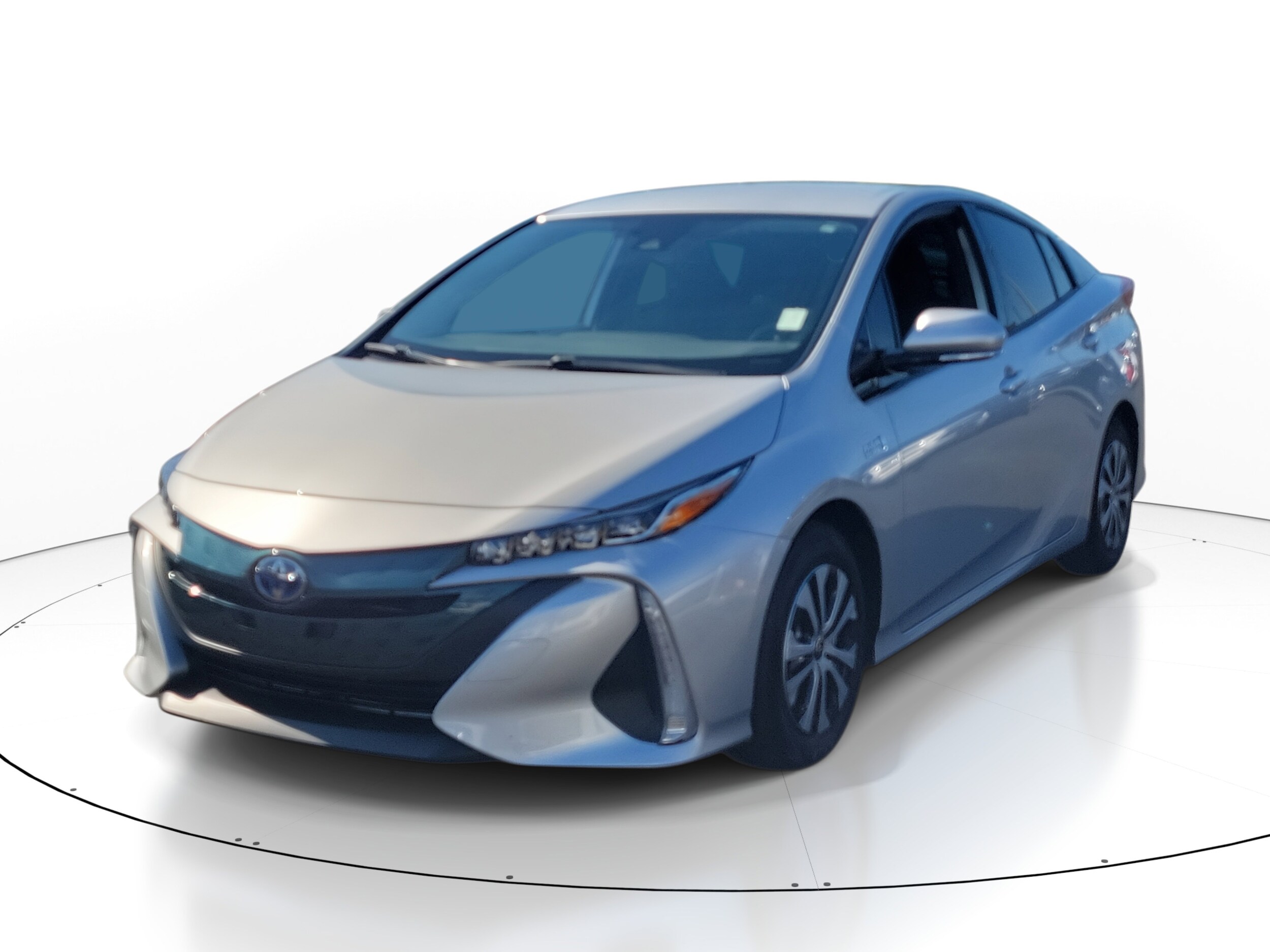 2020 Toyota Prius Prime LE photo 2