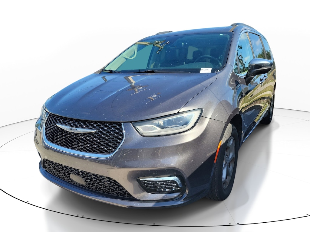 Used 2022 Chrysler Pacifica Limited Van Passenger Van