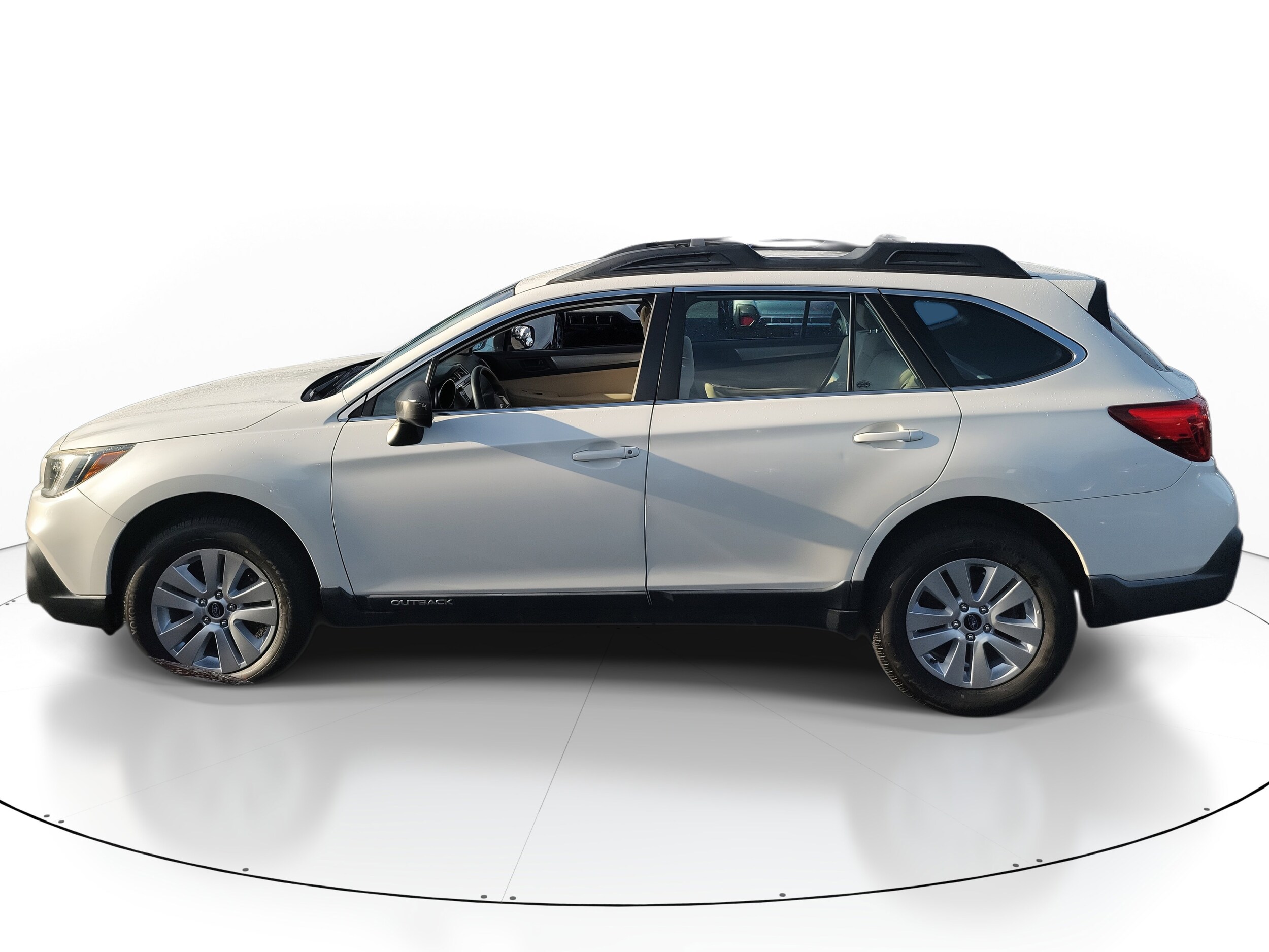 2019 Subaru Outback 2.5i photo 3