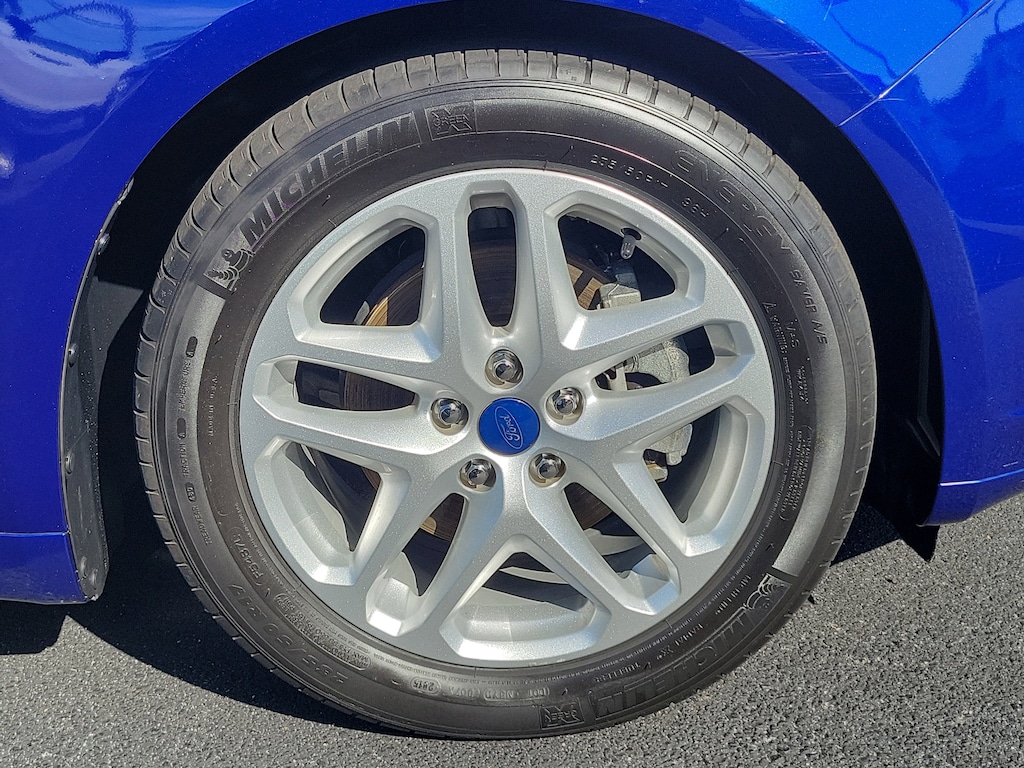 Used 2016 Ford Fusion SE Sedan