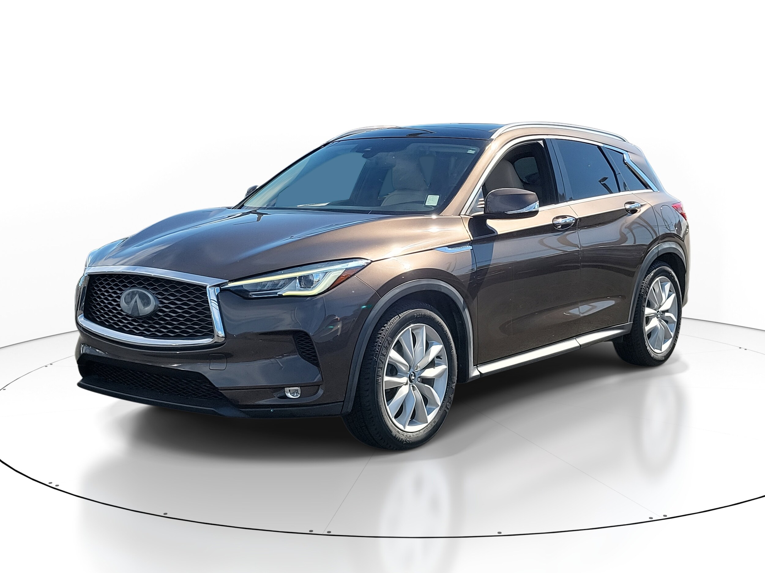 2019 Infiniti QX50 Luxe photo 2
