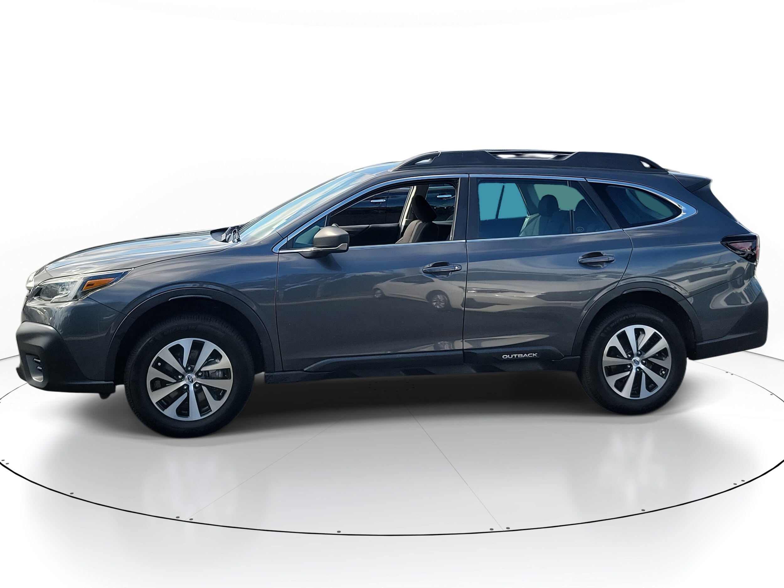 2020 Subaru Outback 2.5i photo 2