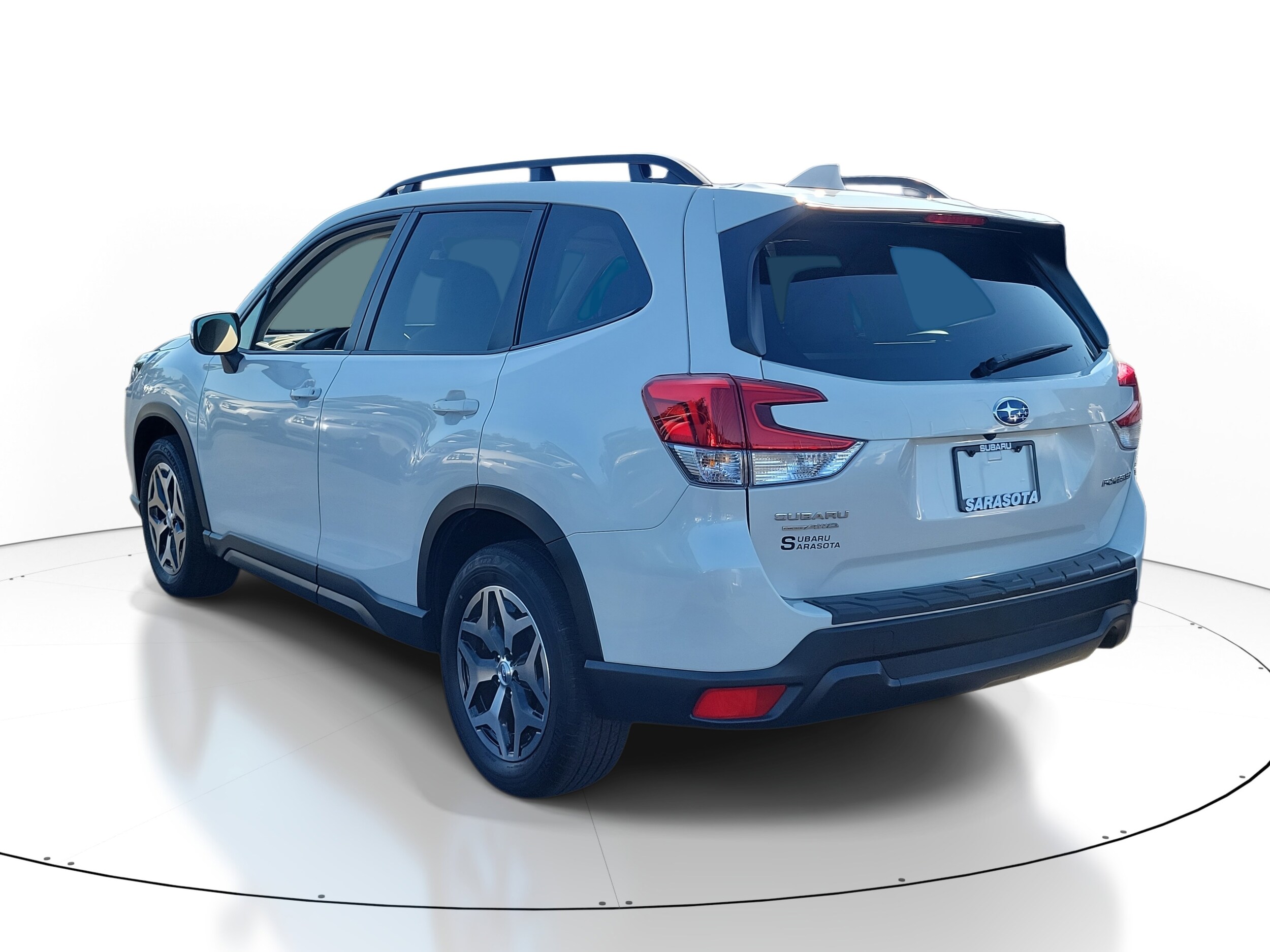 2022 Subaru Forester Premium photo 4