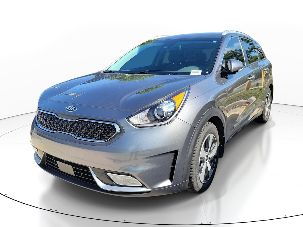 Used 2017 Kia Niro EX SUV