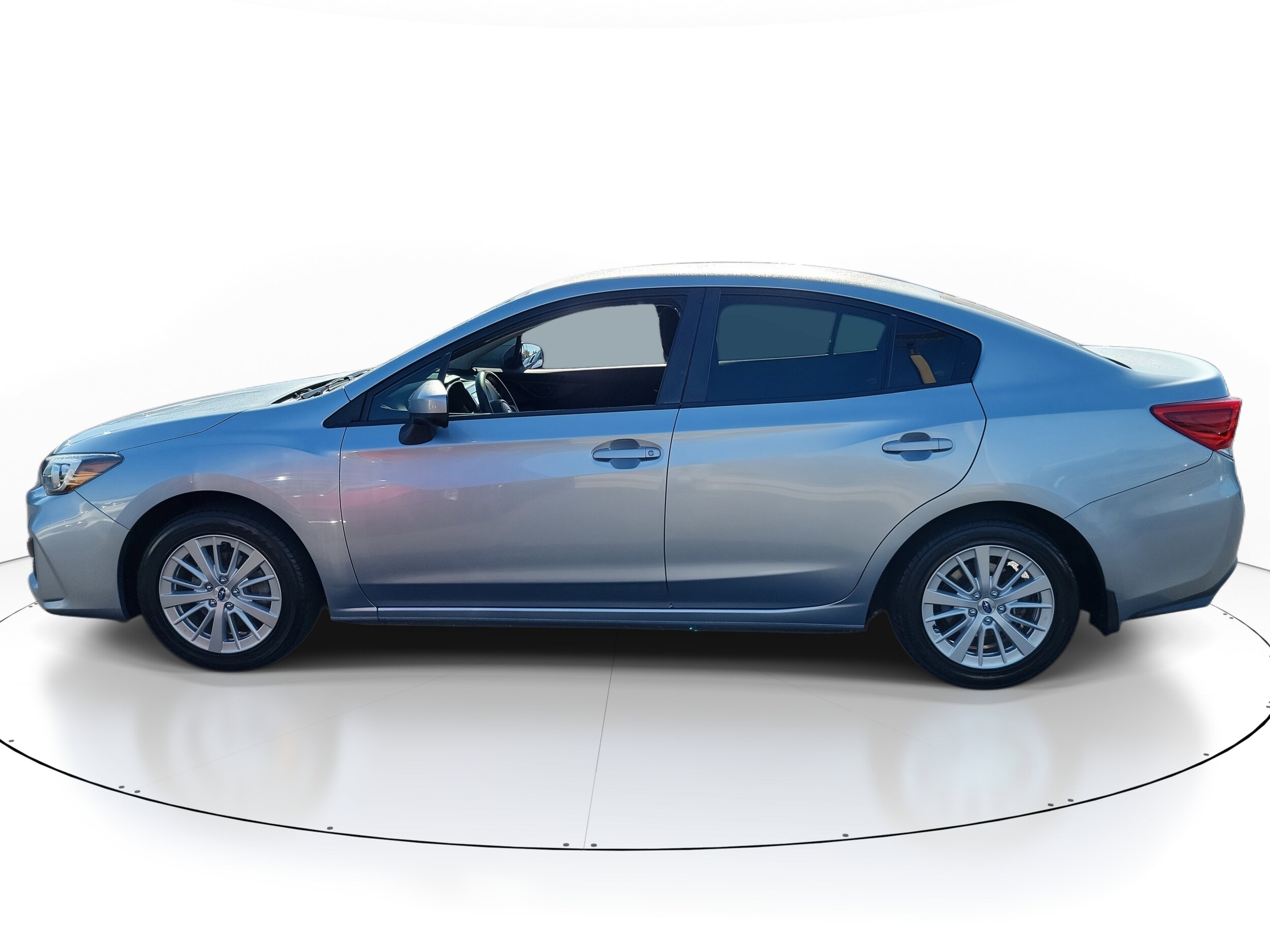 2017 Subaru Impreza Premium photo 3