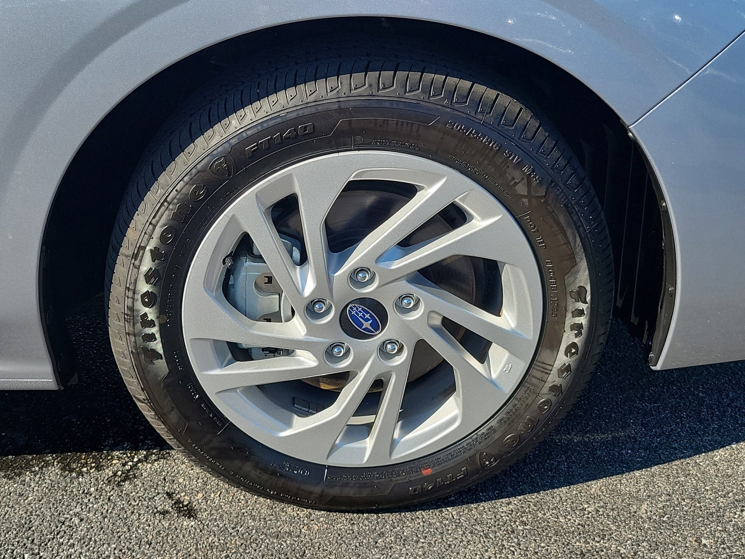 2025 Subaru Impreza Base photo 4