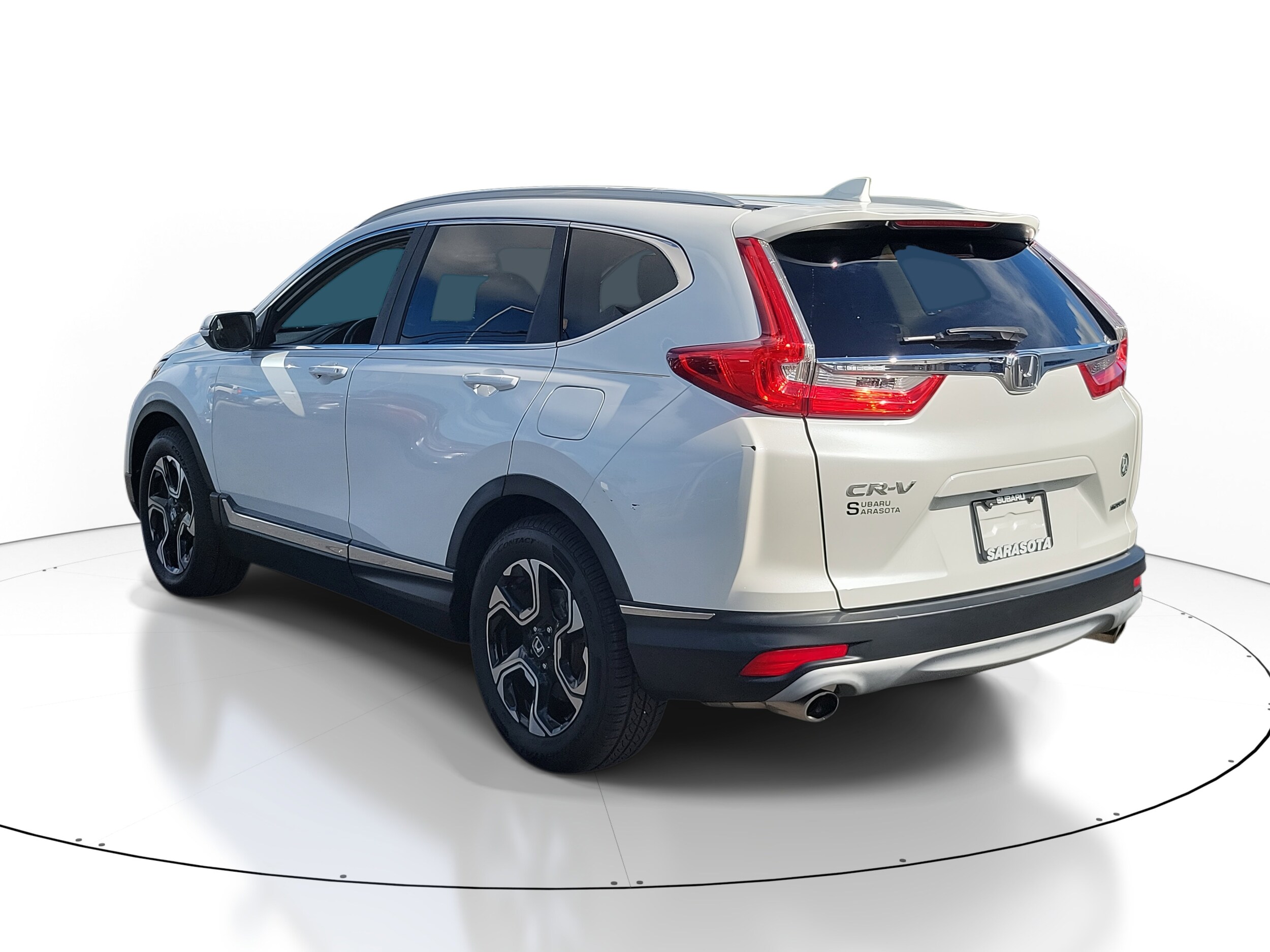 2019 Honda CR-V Touring photo 4