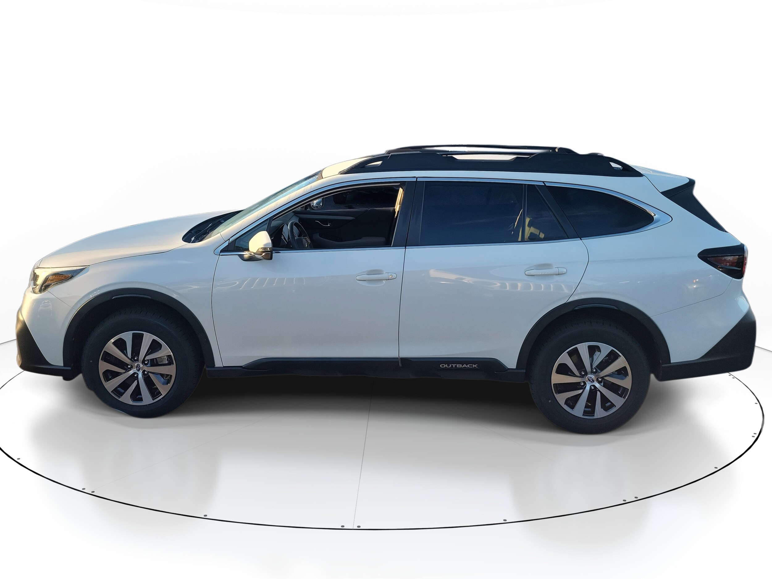 2020 Subaru Outback Premium photo 2