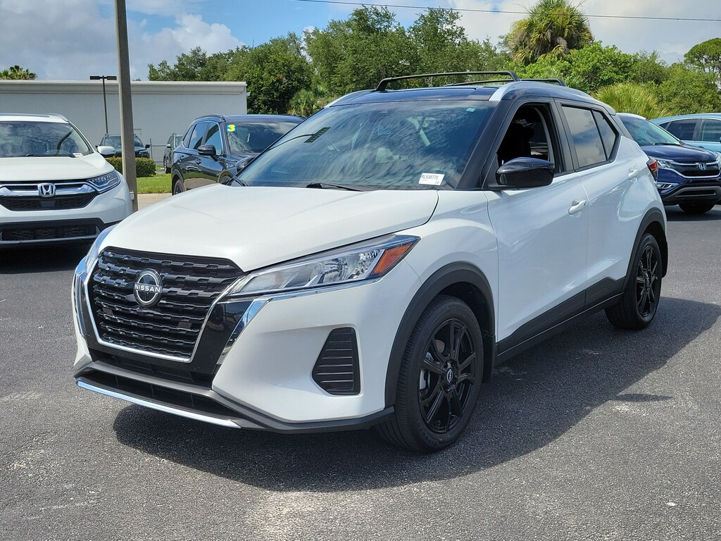 Used 2024 Nissan Kicks SV SUV