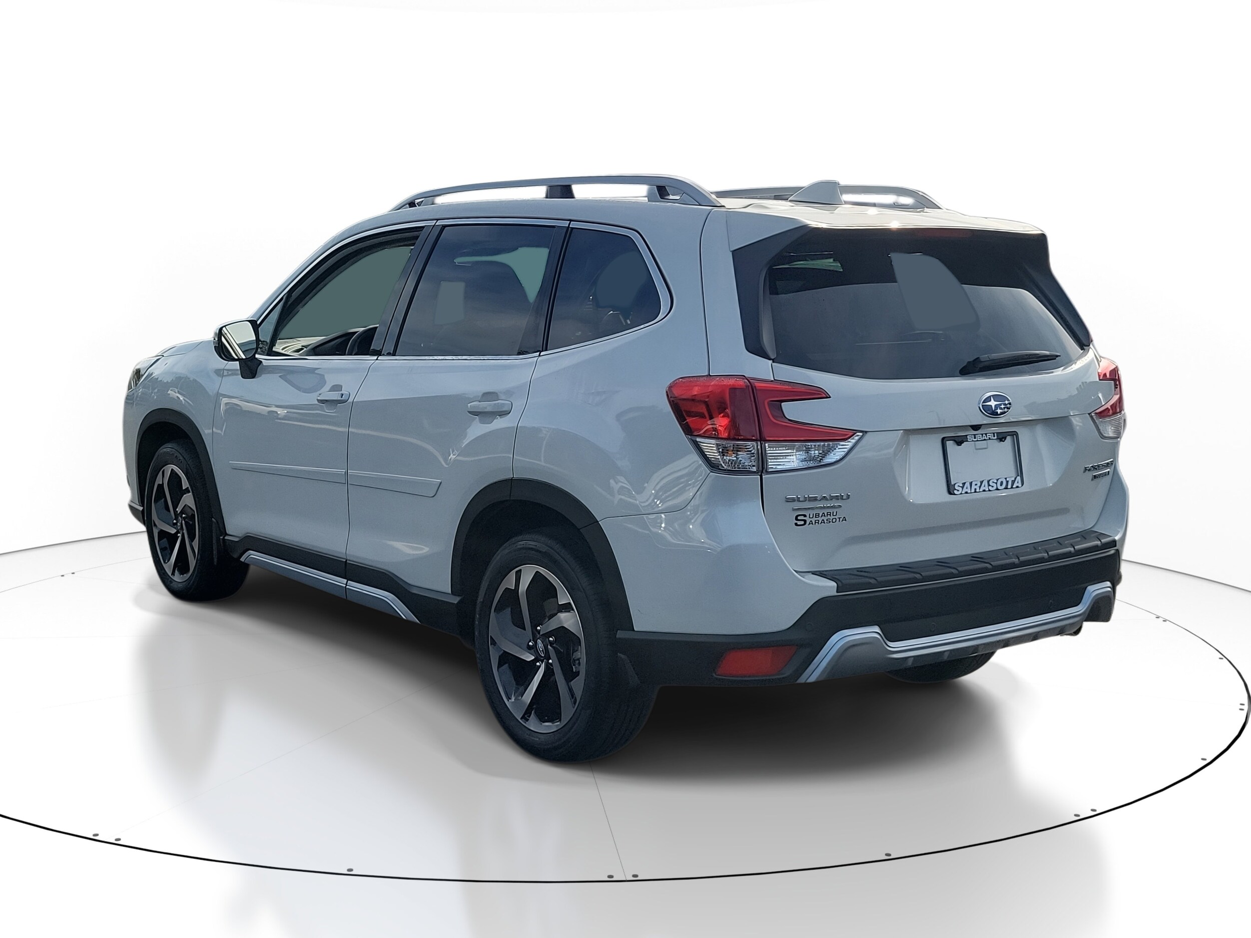 2022 Subaru Forester Touring photo 4