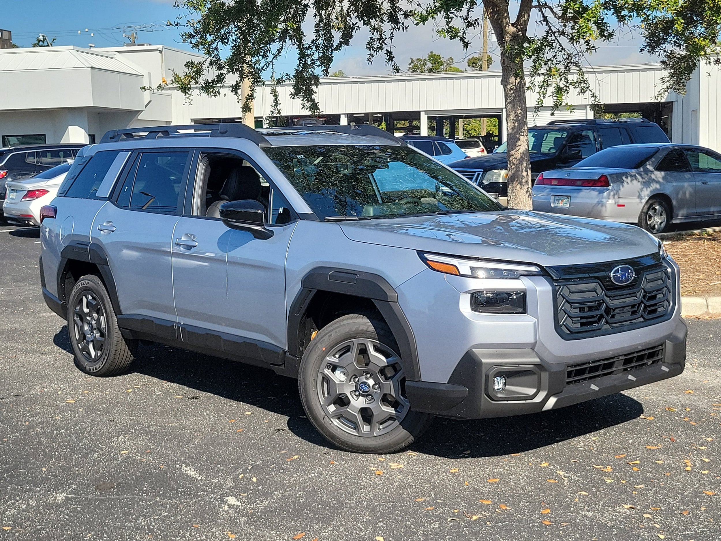 2026 Subaru Outback Premium's photo