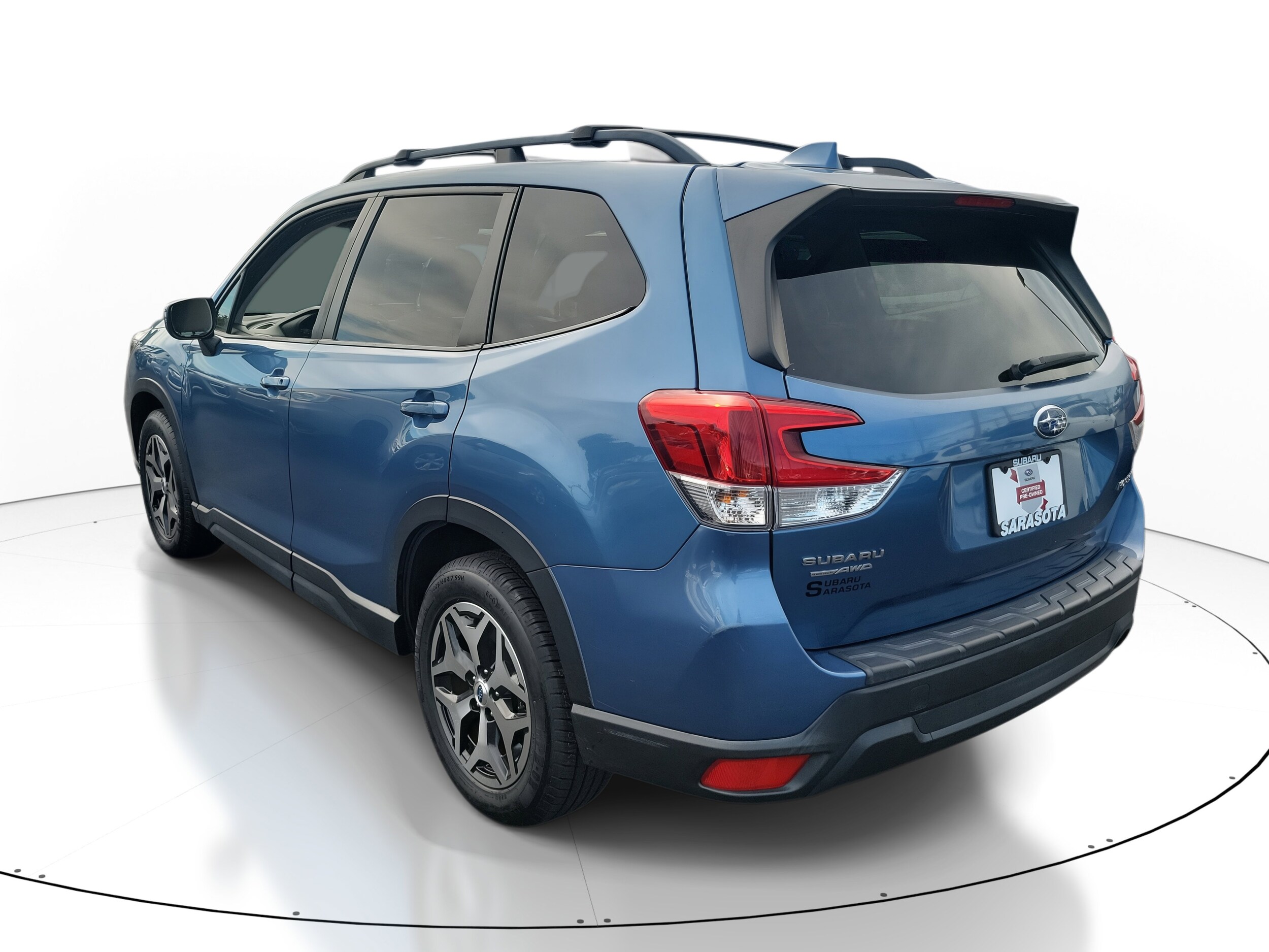 2020 Subaru Forester Premium photo 4