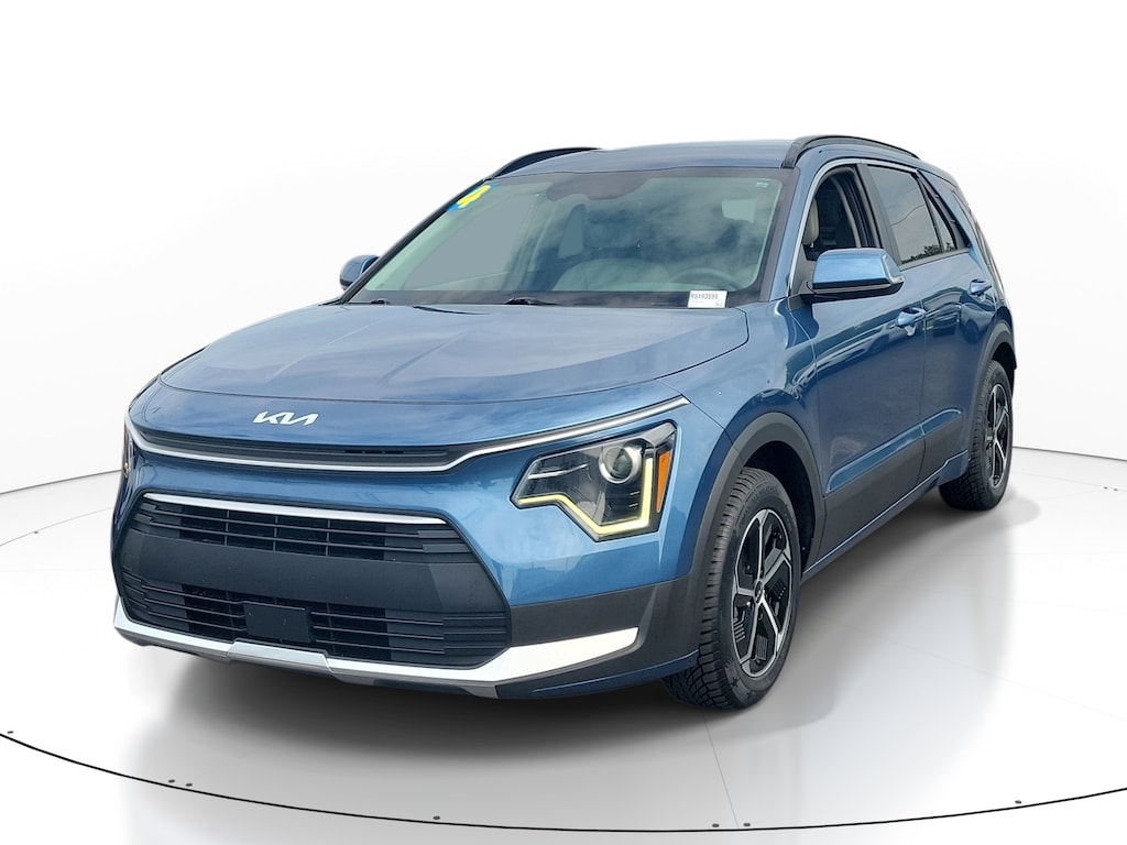 Used 2024 Kia Niro EX SUV