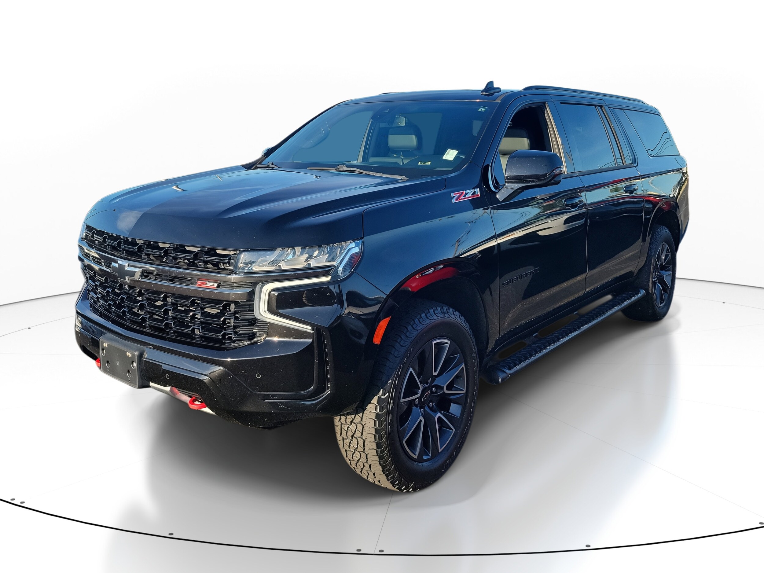 2021 Chevrolet Suburban Z71 photo 2