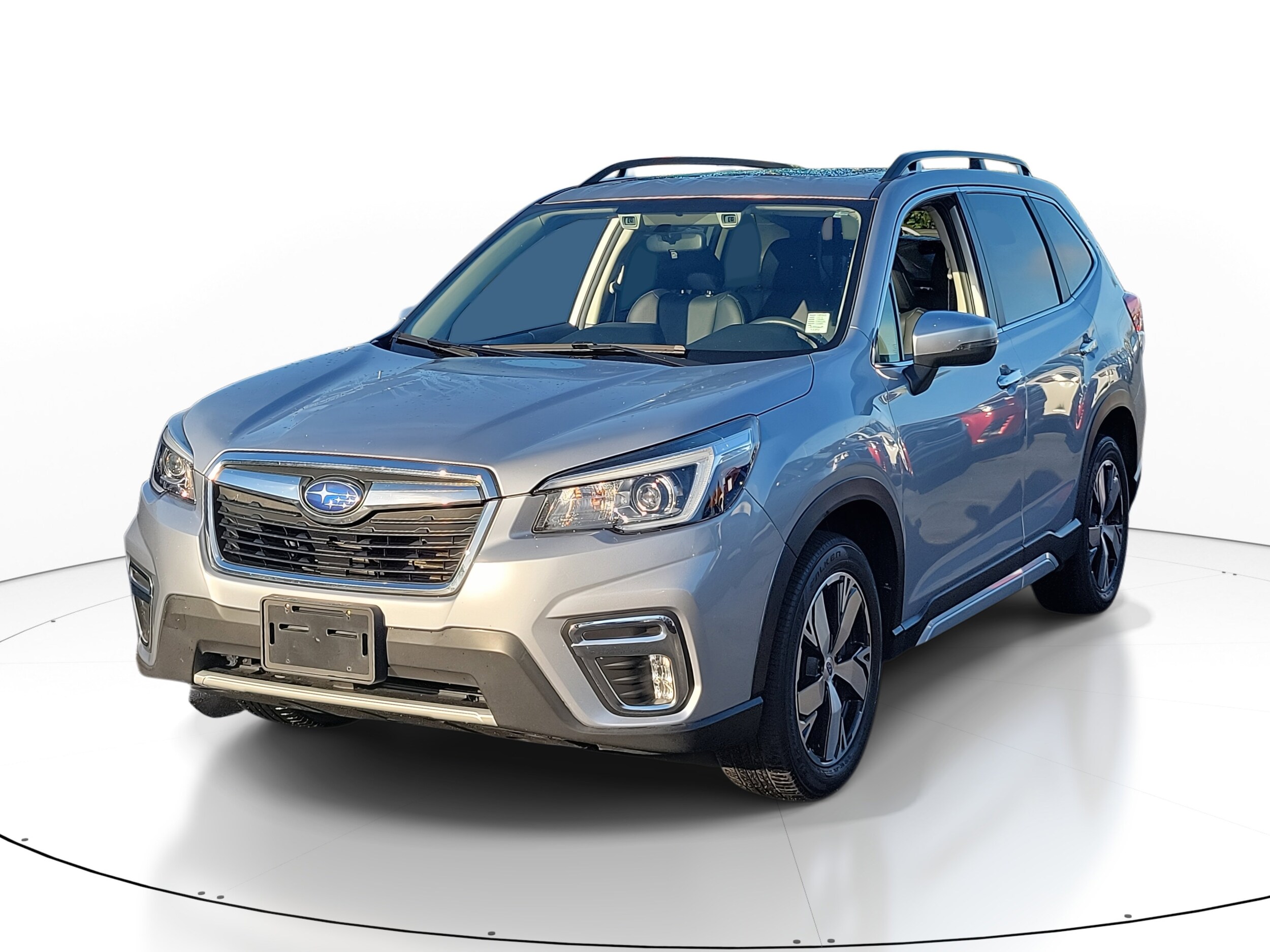 2019 Subaru Forester Touring photo 2