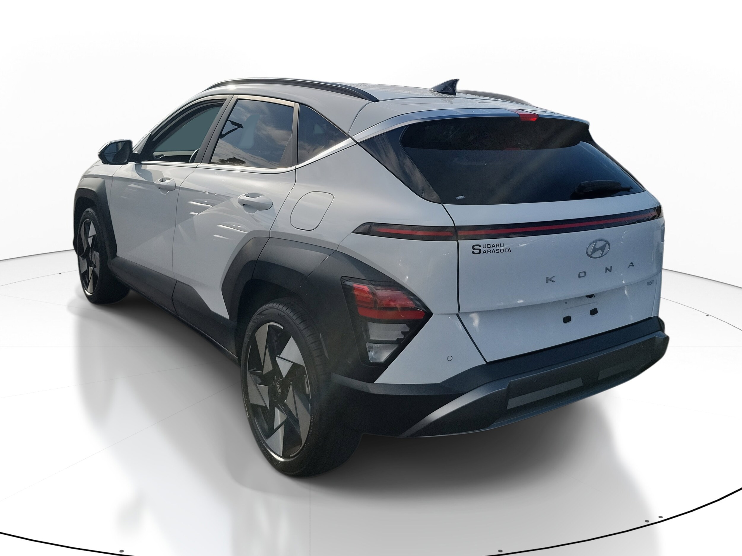 2024 Hyundai Kona Limited photo 3