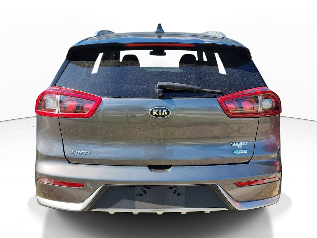 Used 2017 Kia Niro EX SUV