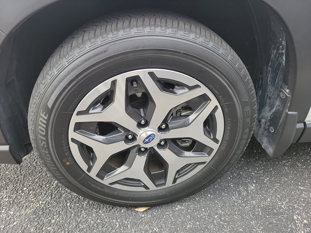 Used 2024 Subaru Forester Premium SUV