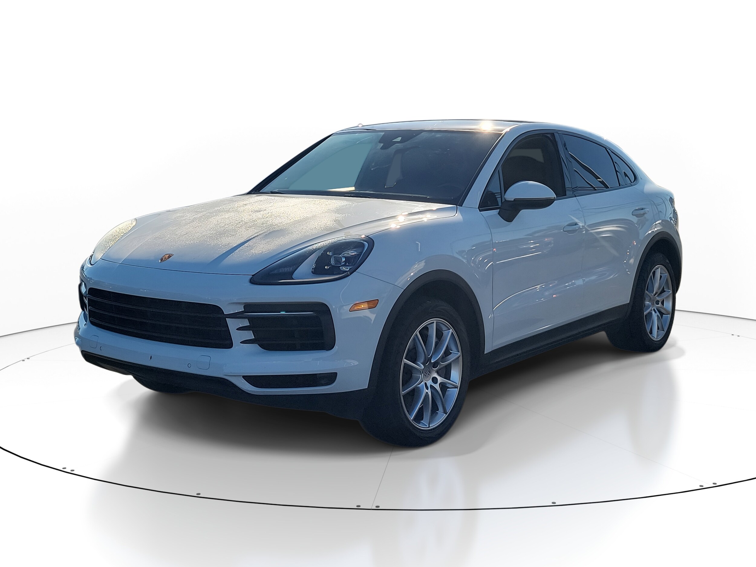2021 Porsche Cayenne Coupe photo 2