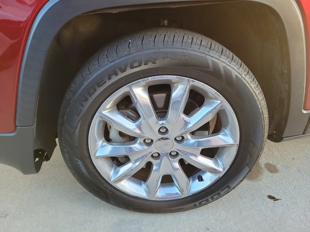 Used 2017 Jeep Cherokee Limited FWD SUV