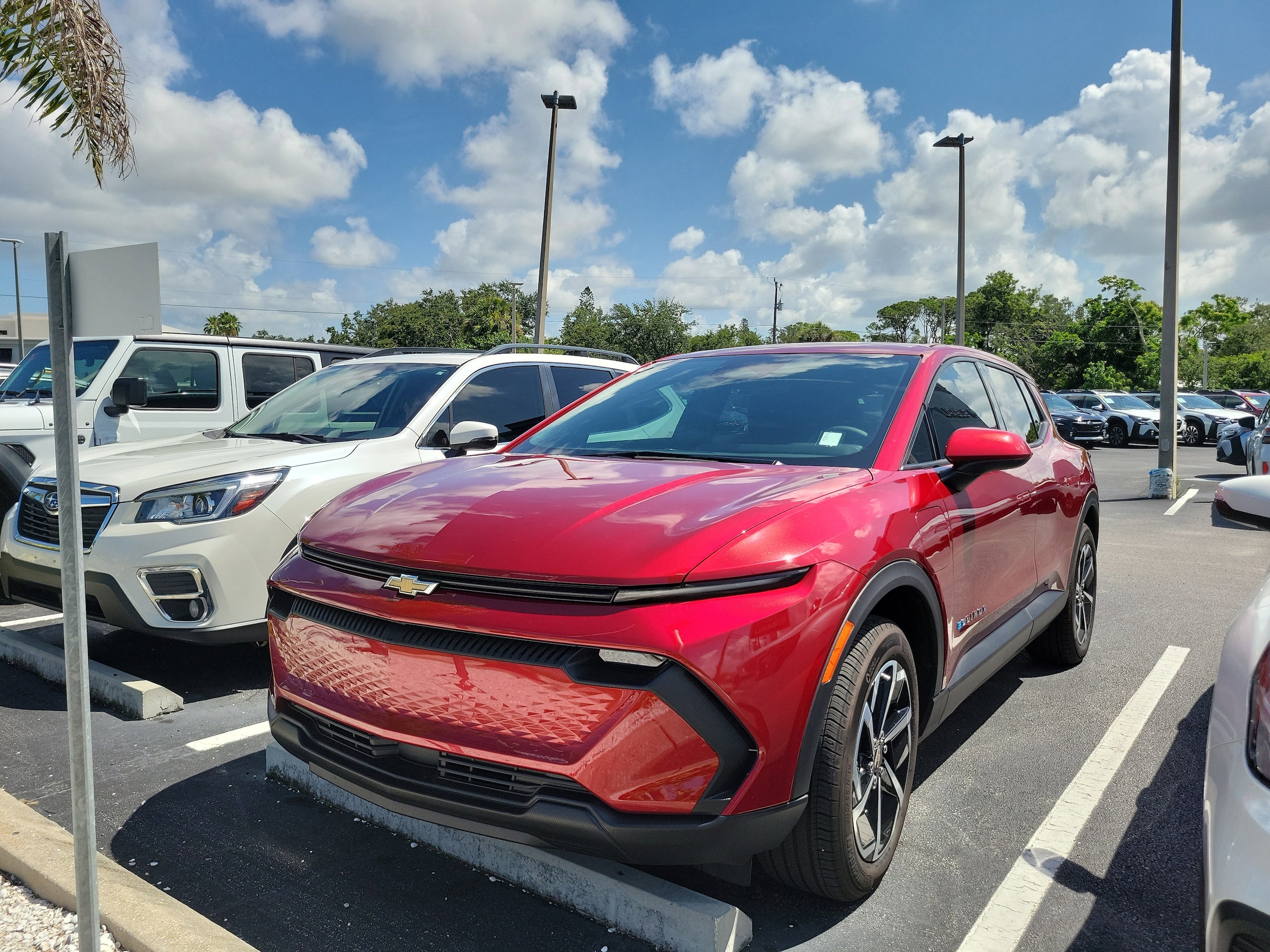 Used 2025 Chevrolet Equinox EV 2LT with VIN 3GN7DLRP9SS136621 for sale in Sarasota, FL