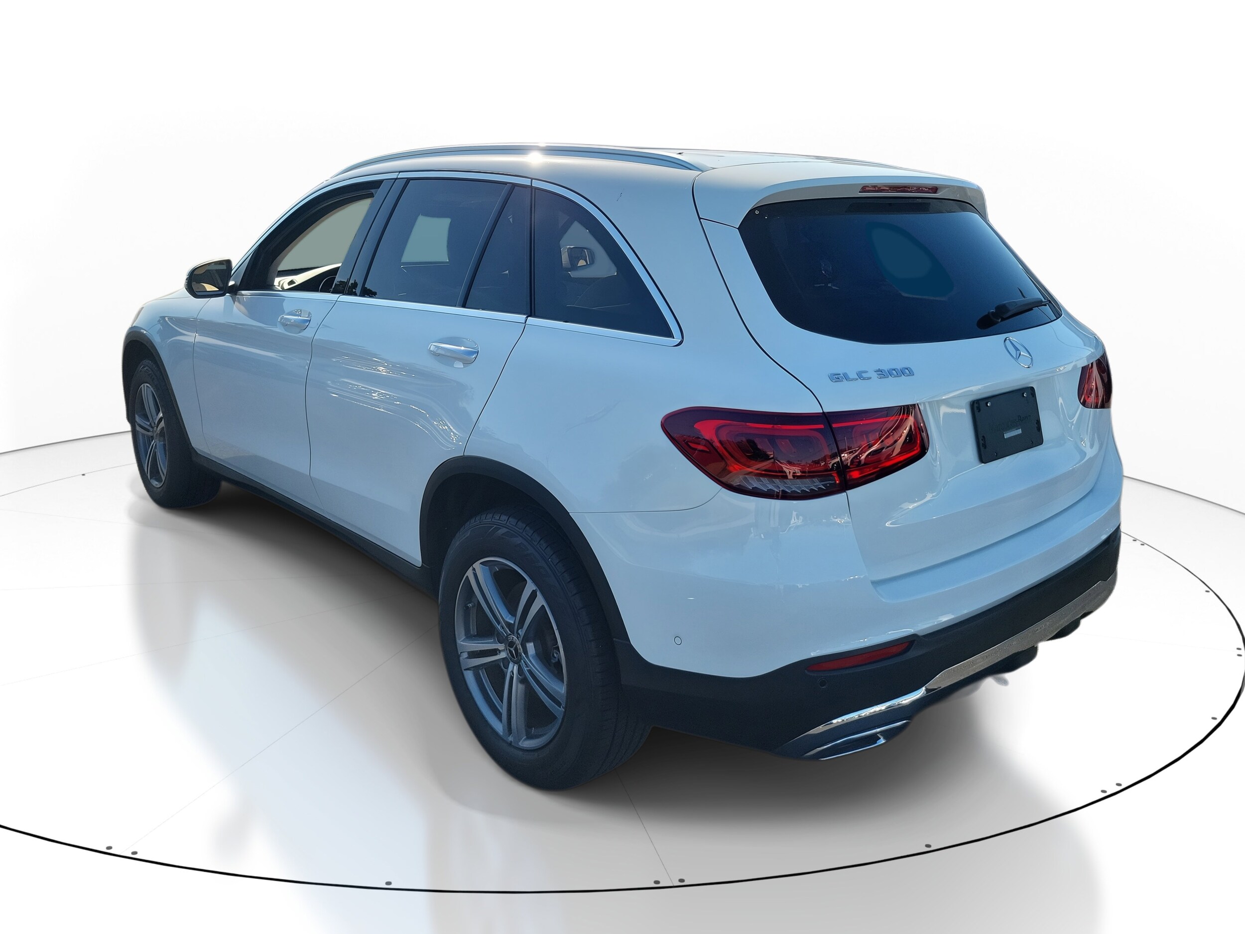 2022 Mercedes Benz GLC 300 photo 4