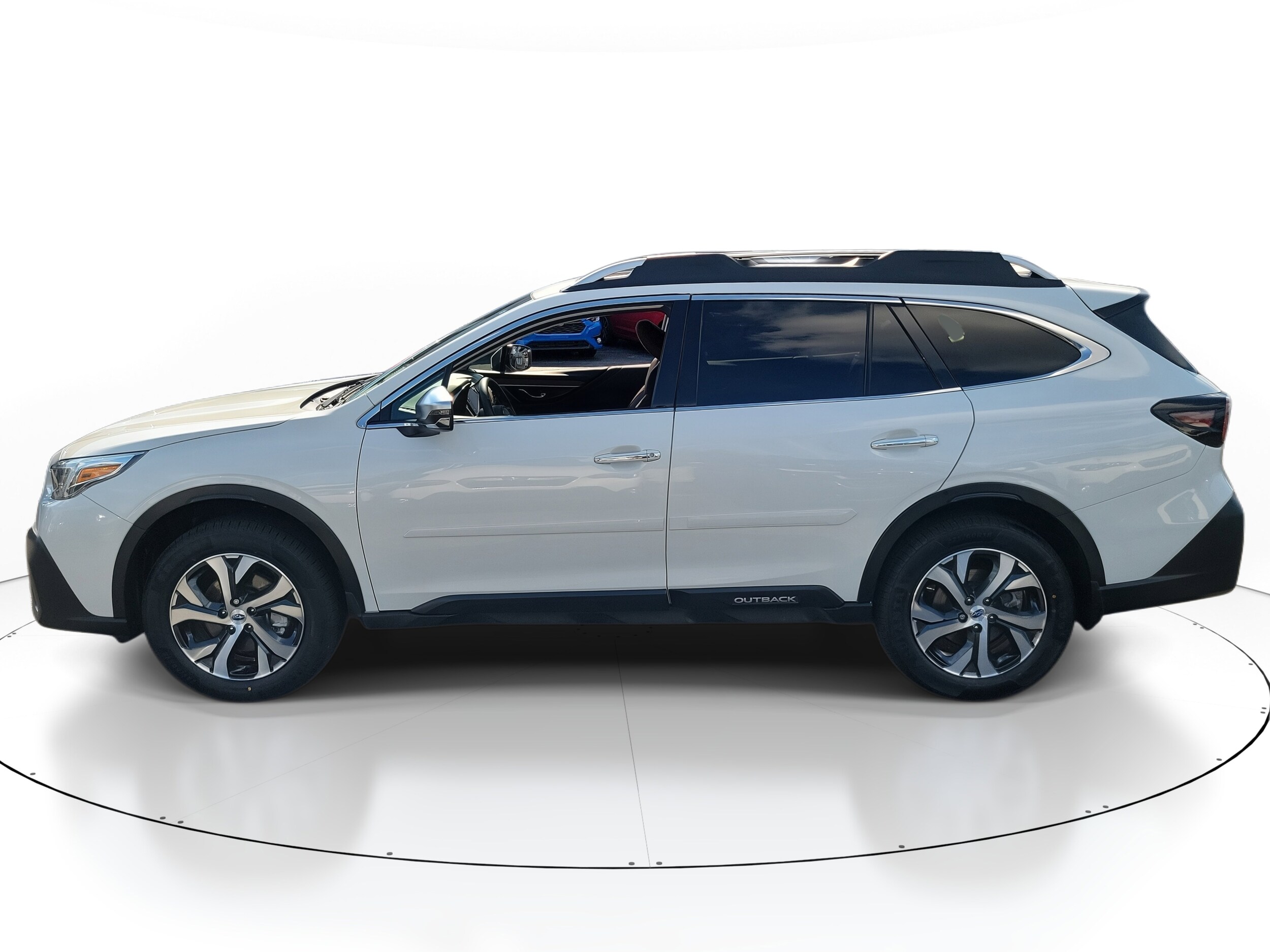 2022 Subaru Outback Touring XT photo 2
