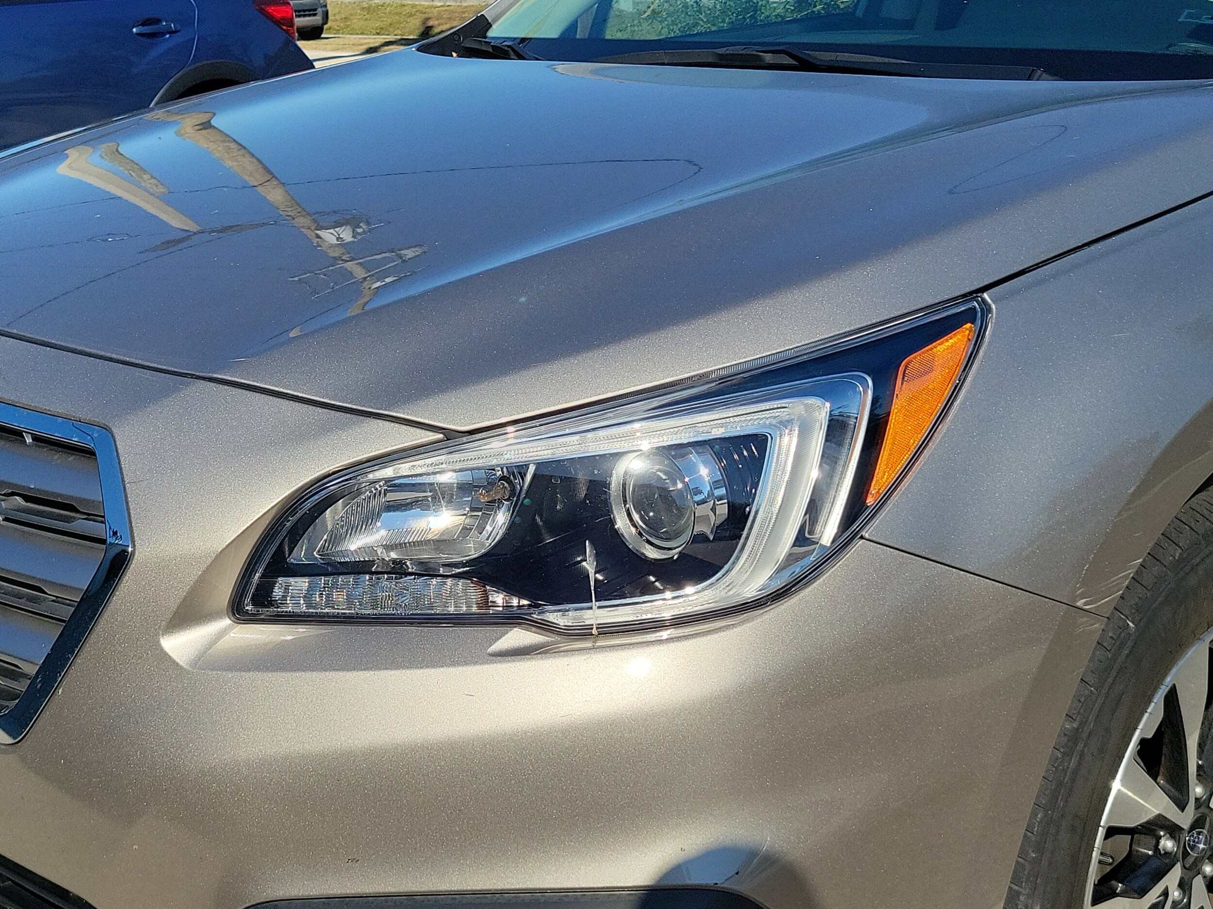 2017 Subaru Outback Limited photo 4