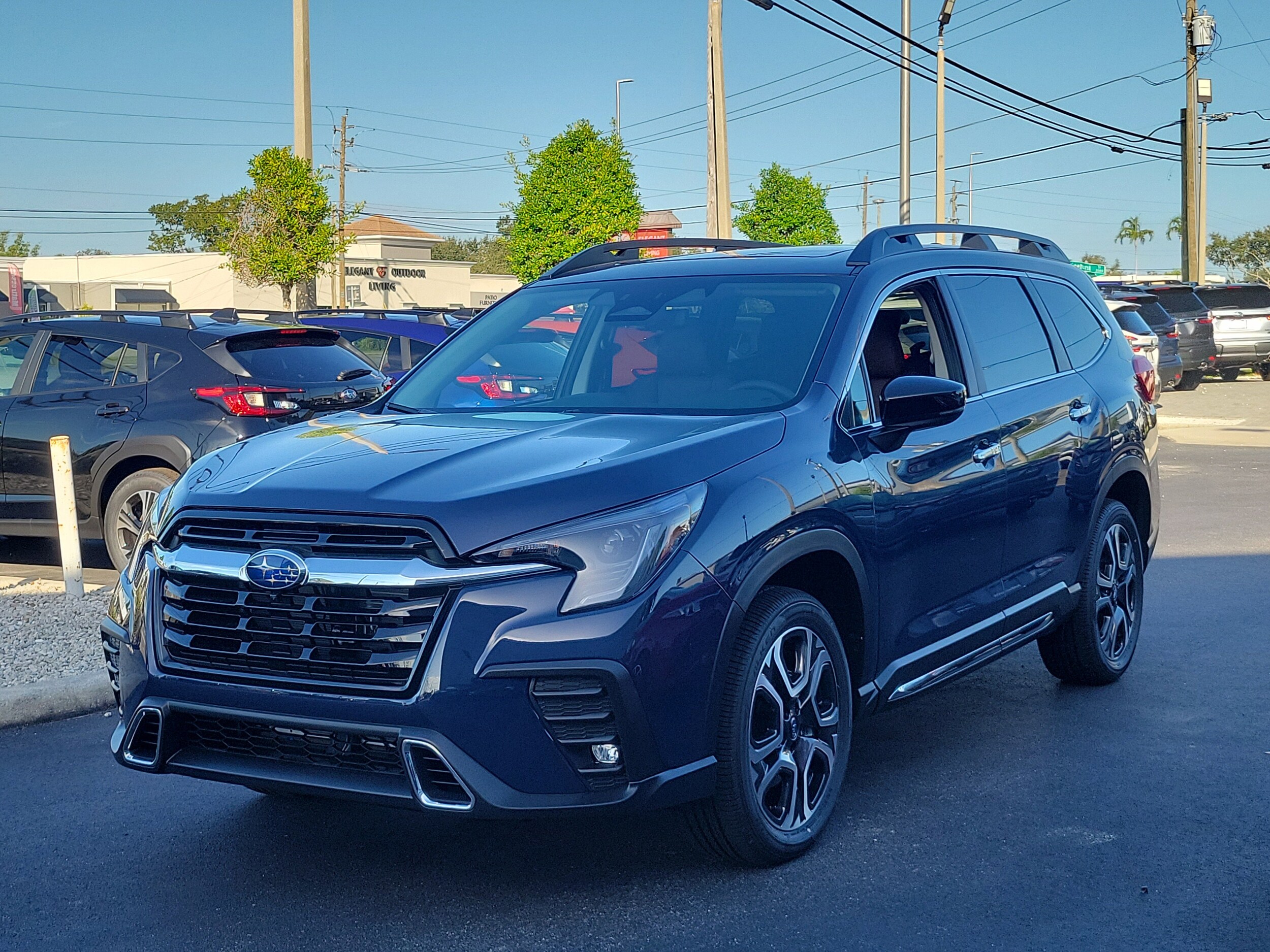 2025 Subaru Ascent Touring photo 3