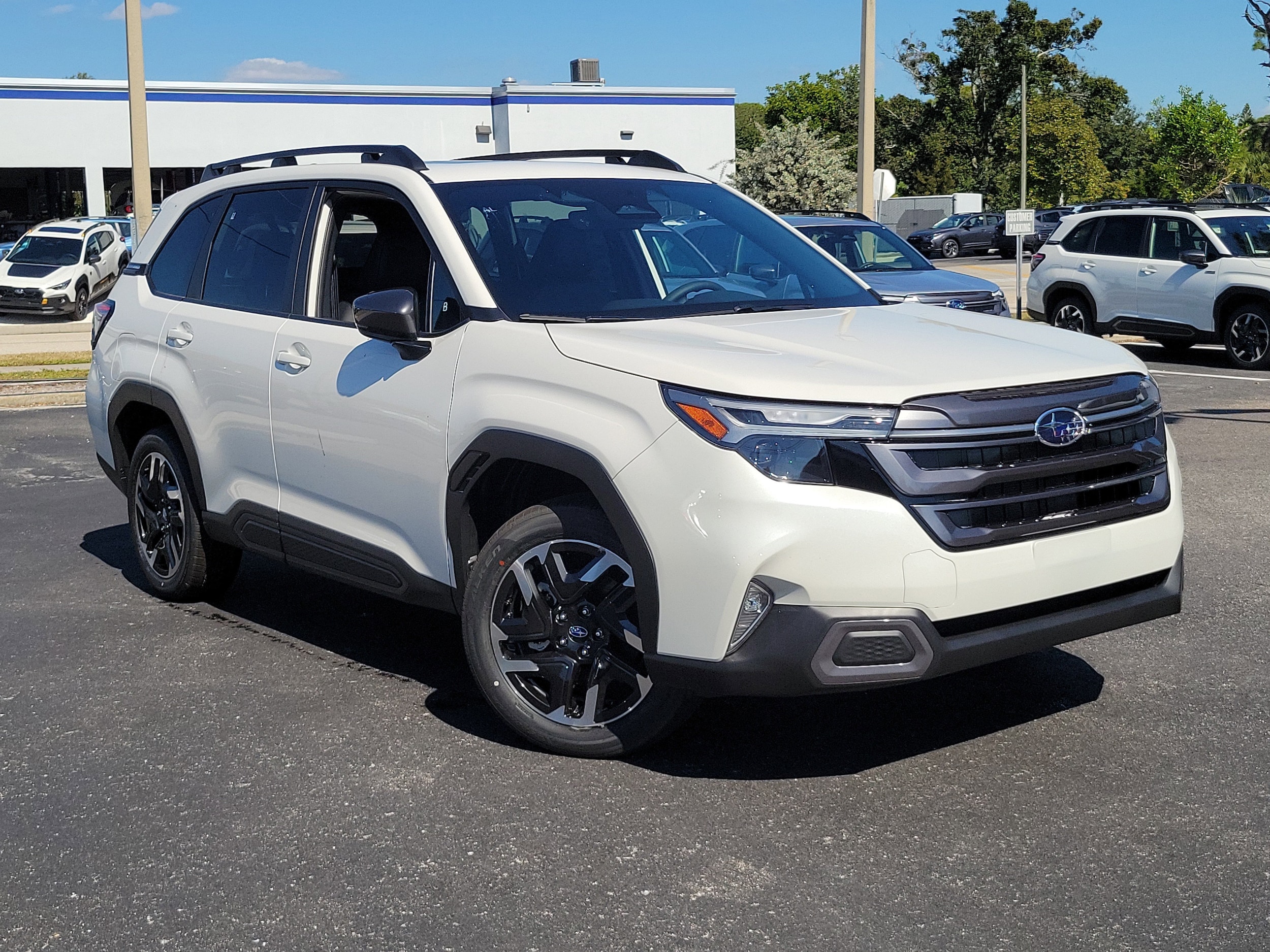 2025 Subaru Forester Limited's photo