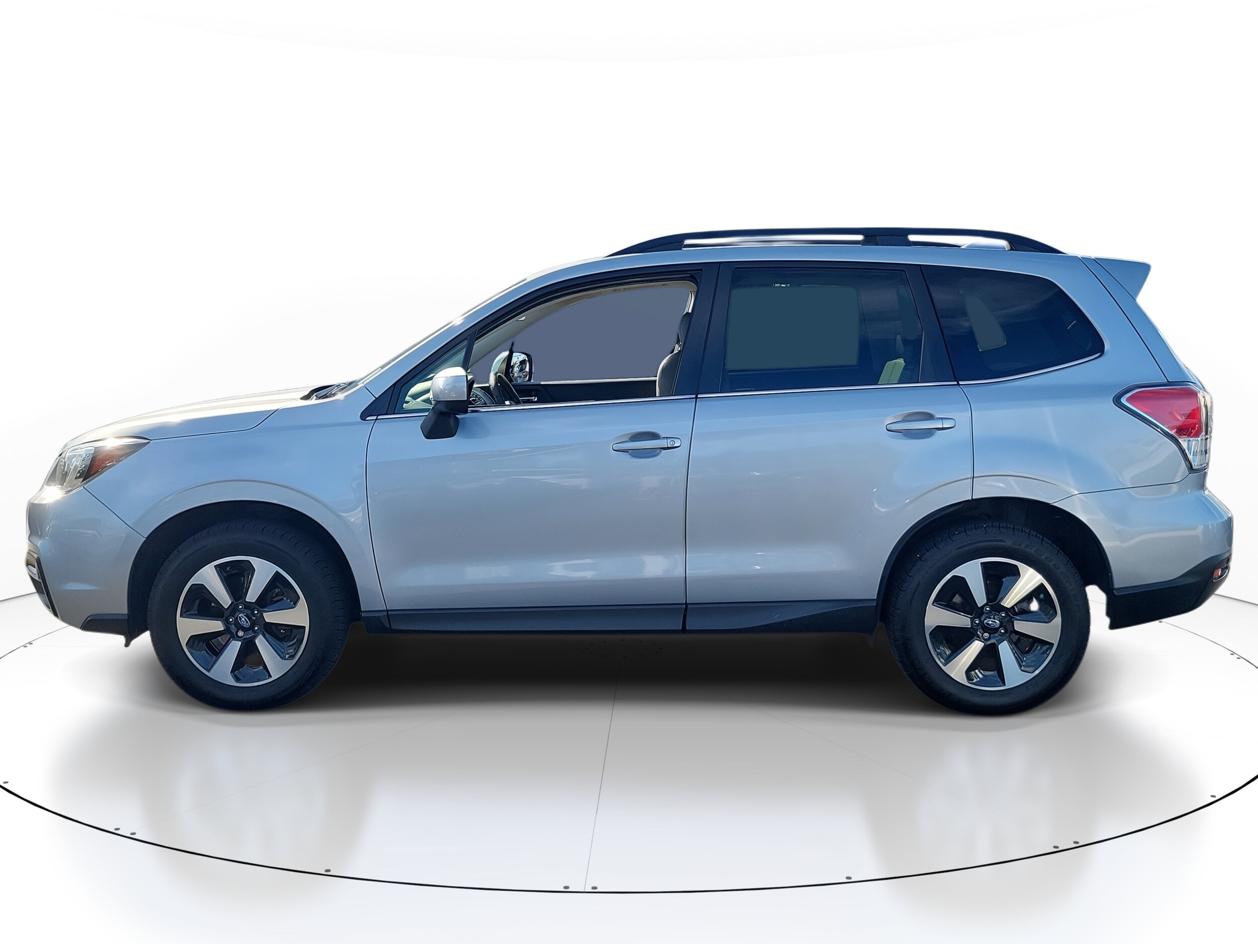 2018 Subaru Forester 2.5i Limited photo 3