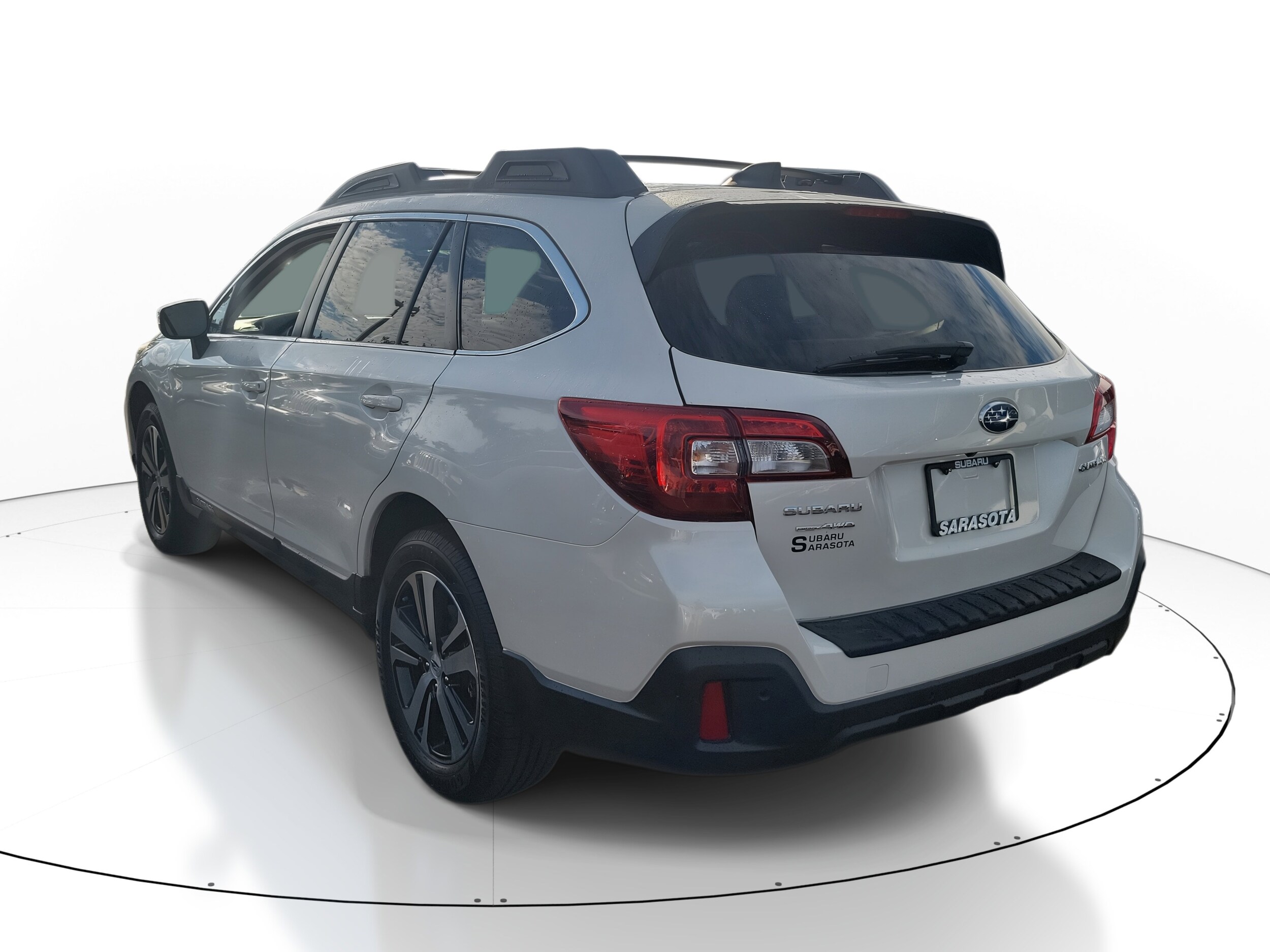 2019 Subaru Outback Limited photo 4