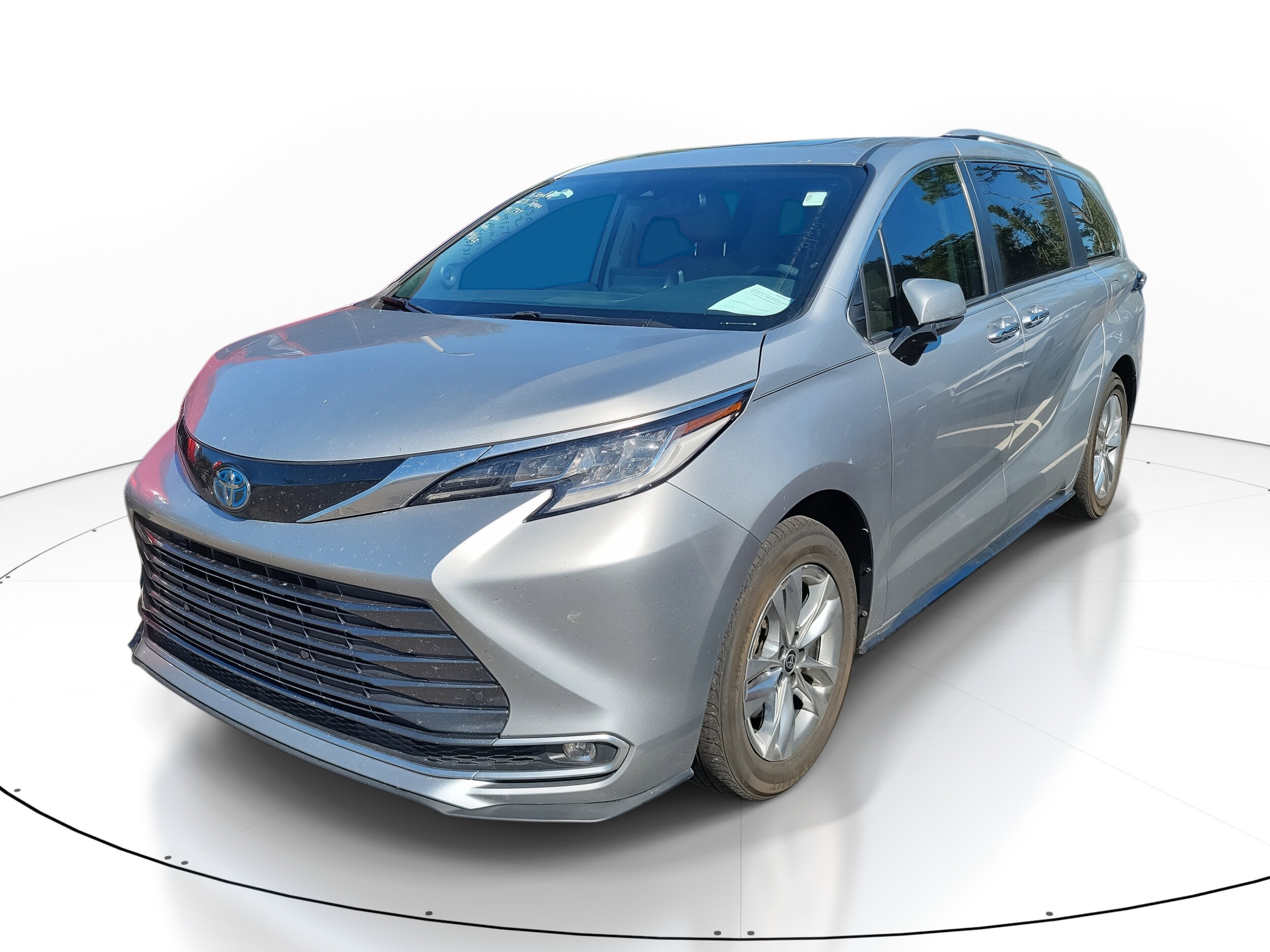 2022 Toyota Sienna Limited photo 3