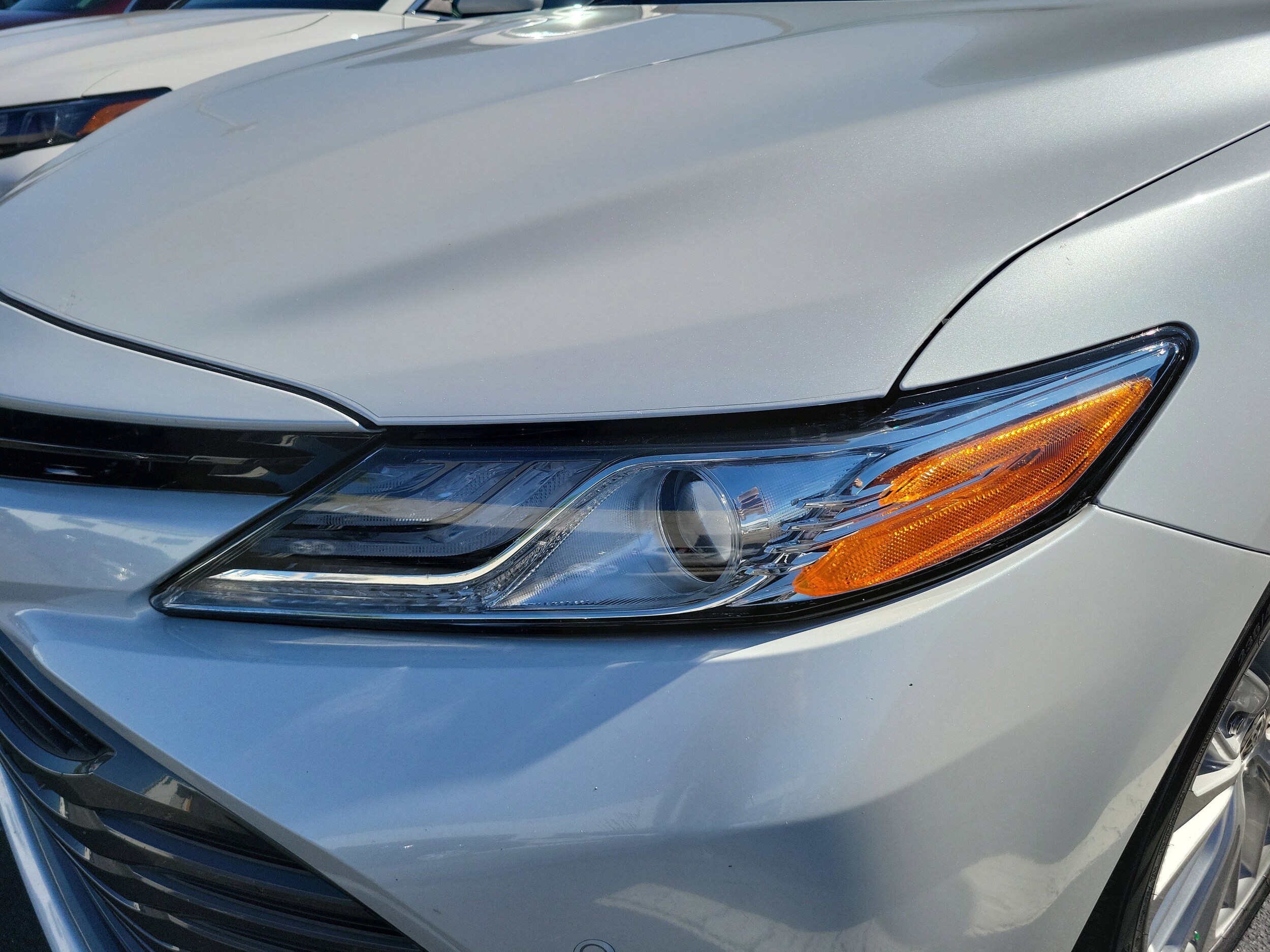 2020 Toyota Camry XLE photo 4