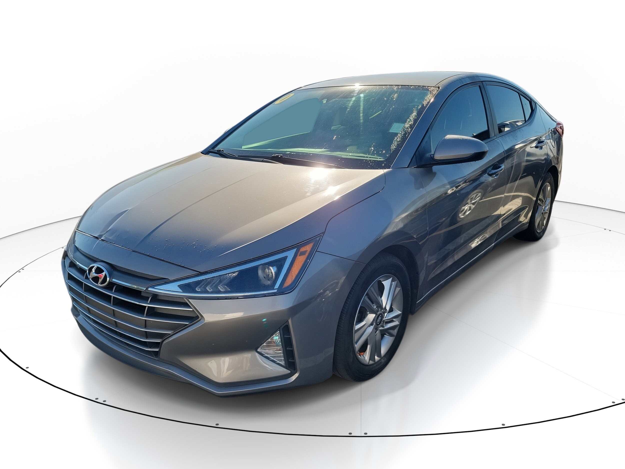 2020 Hyundai Elantra SEL photo 3