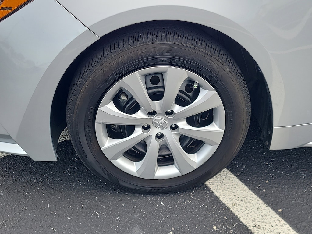 Used 2024 Toyota Corolla LE Sedan