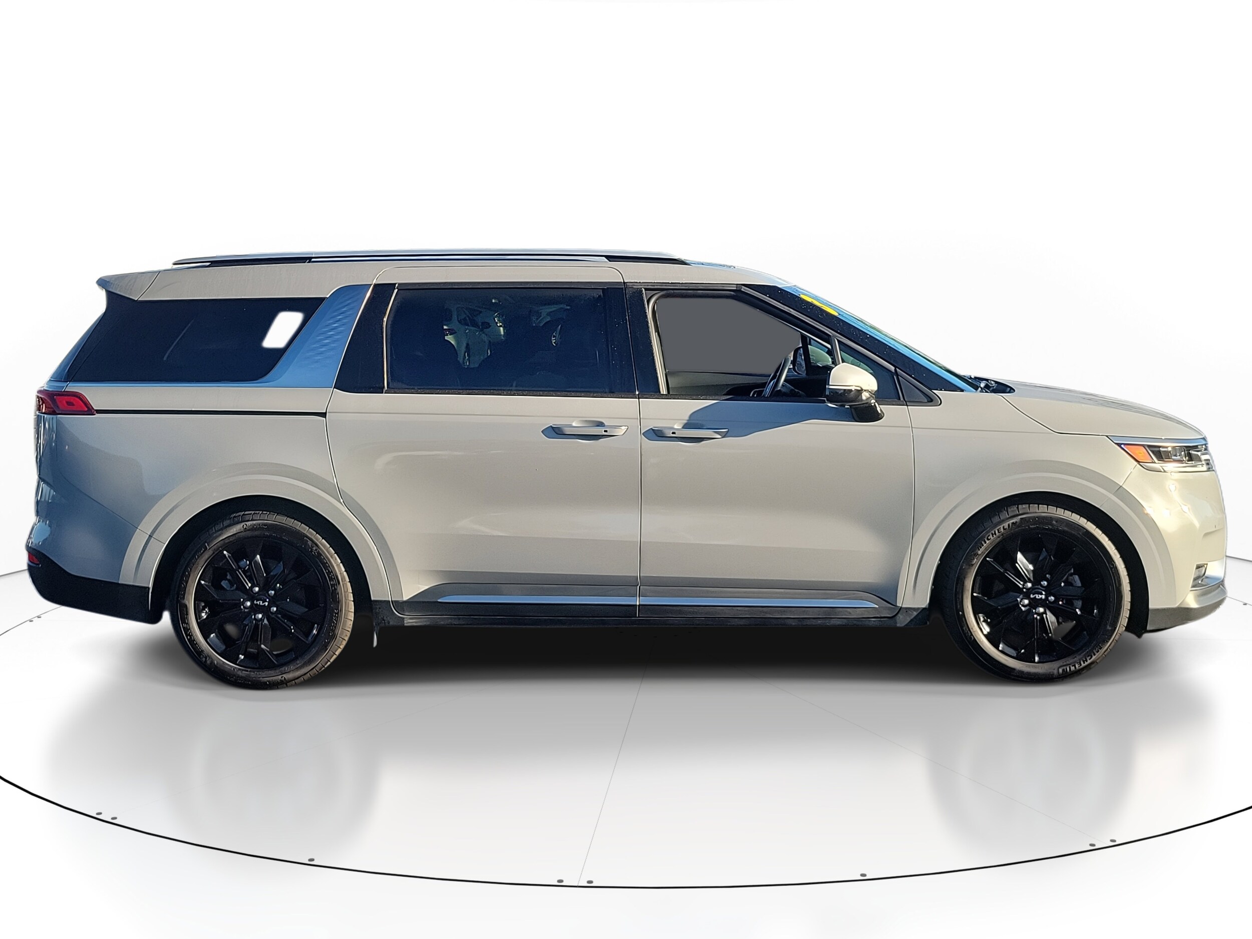 2023 Kia Carnival SX Prestige photo 4