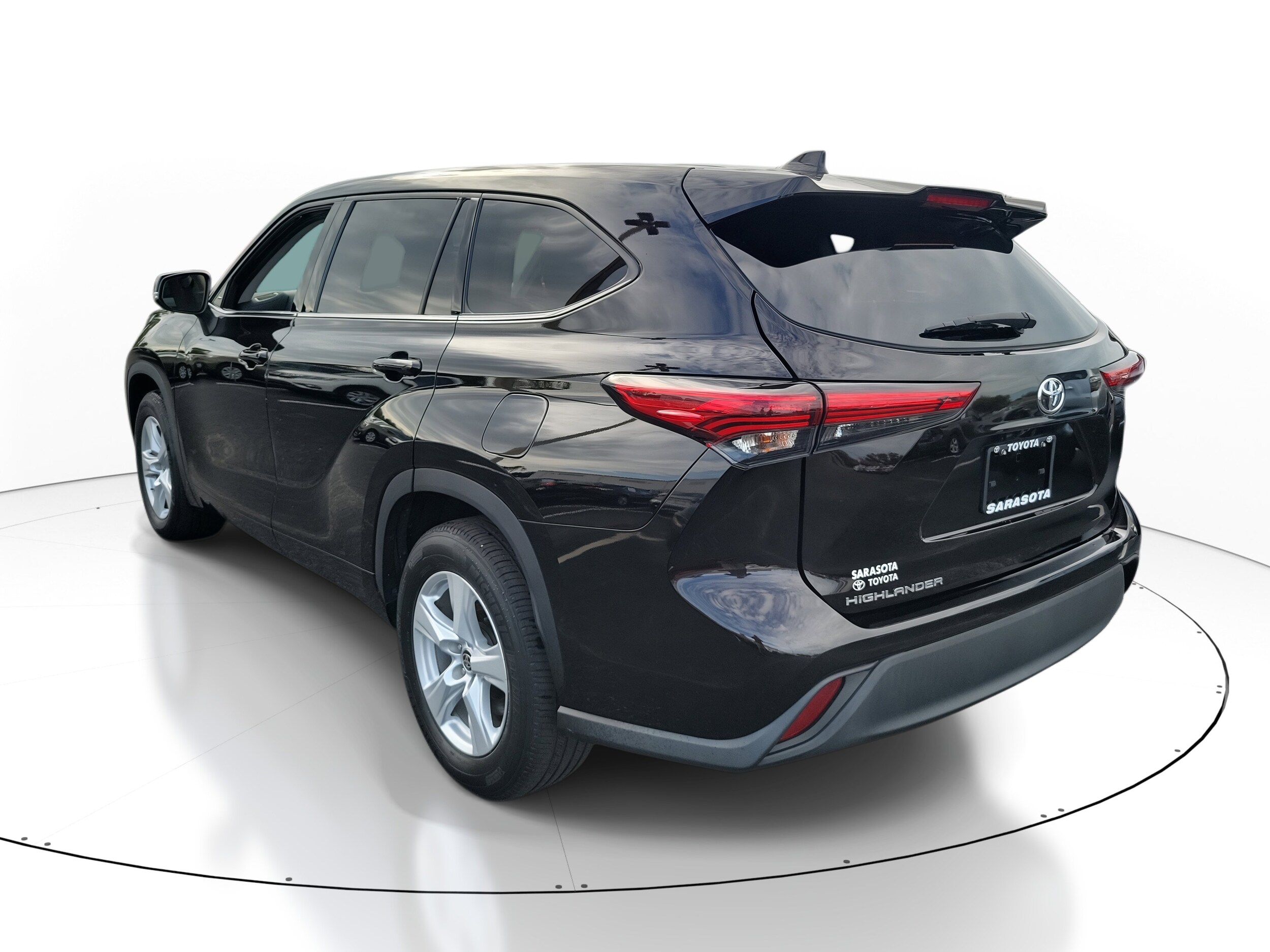 2020 Toyota Highlander L photo 3