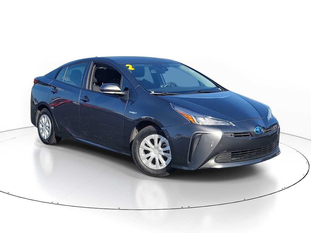 Used 2022 Toyota Prius L Hatchback