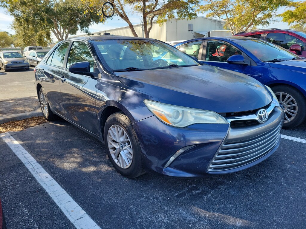 Used 2016 Toyota Camry LE Sedan