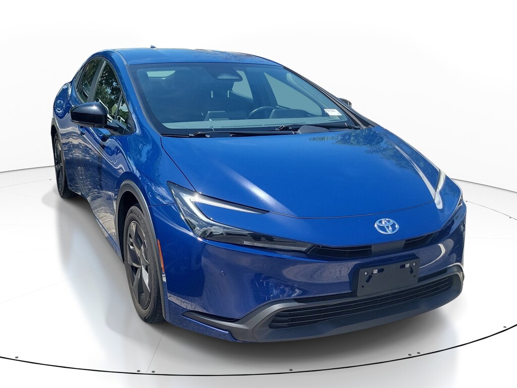Used 2023 Toyota Prius LE Hatchback