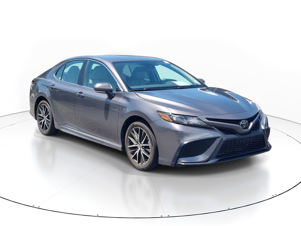 Used 2024 Toyota Camry SE Sedan