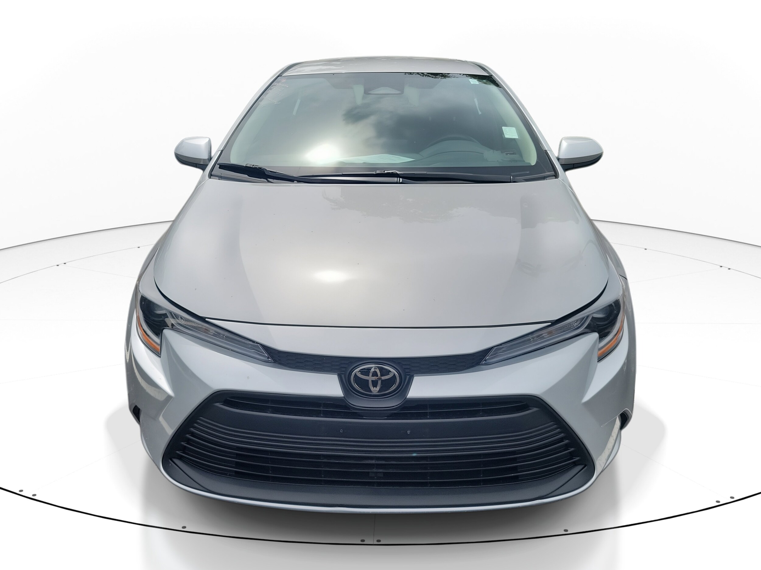 2024 Toyota Corolla LE photo 2