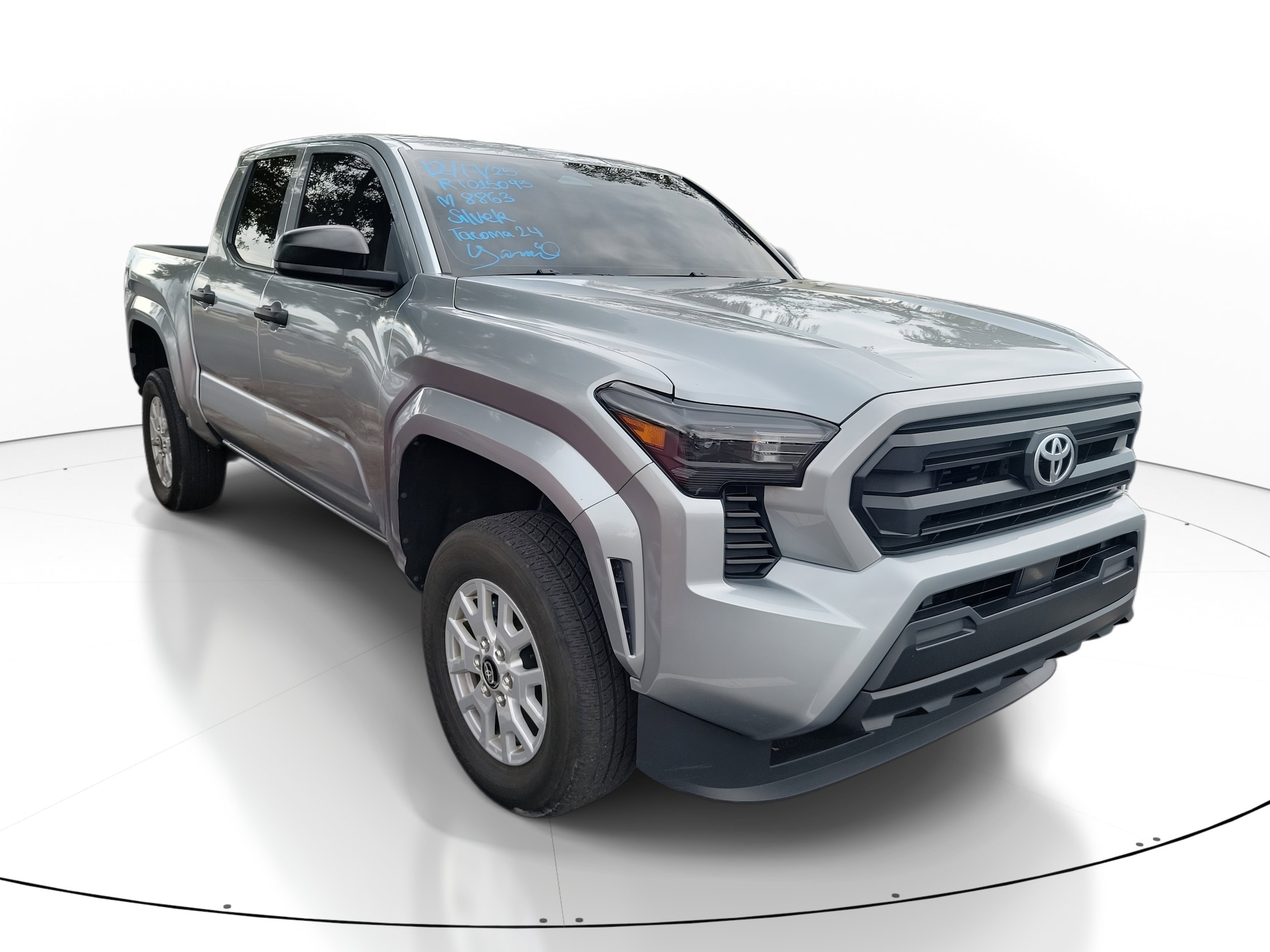 2024 Toyota Tacoma SR's photo