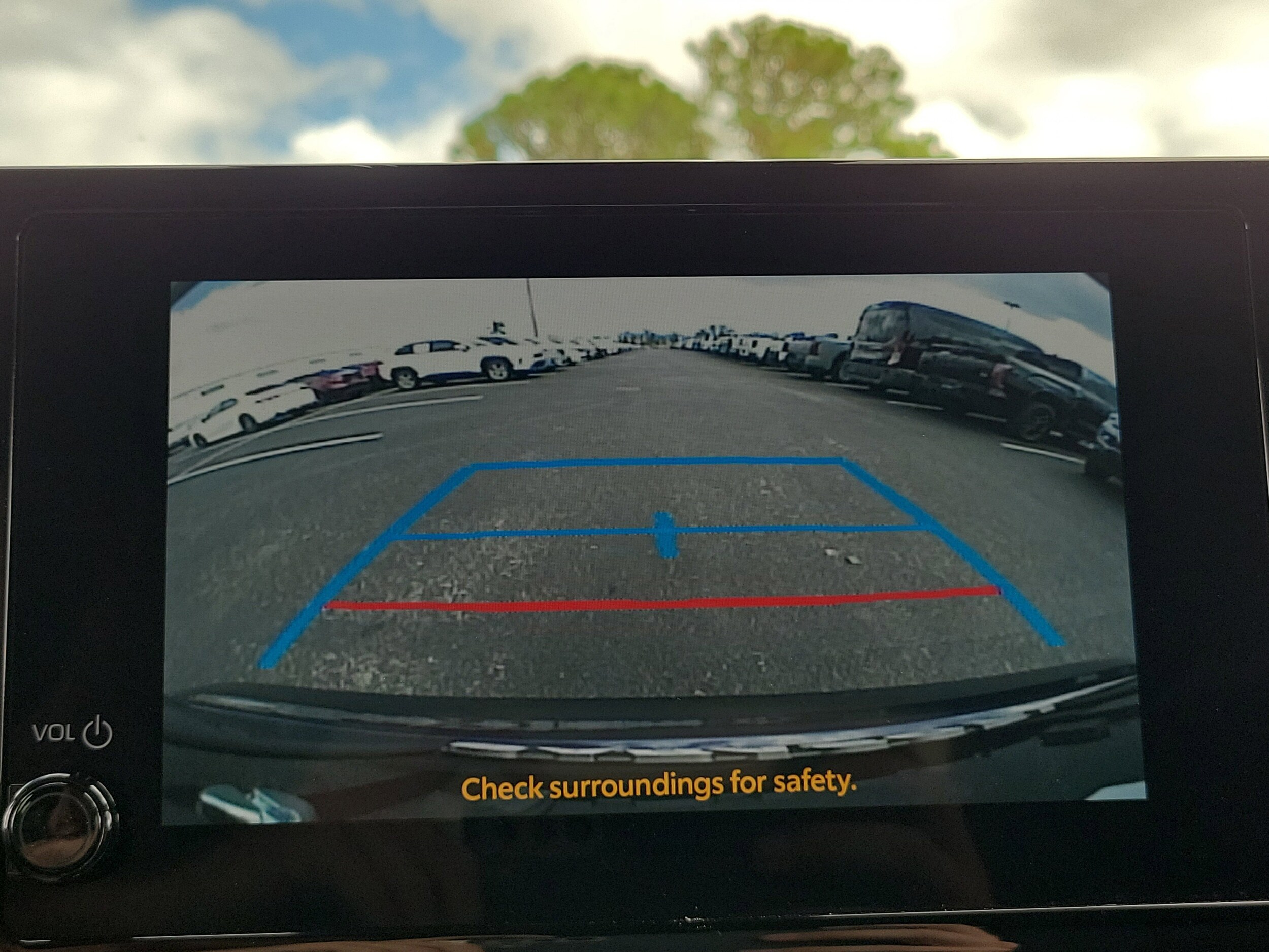 2023 Toyota Corolla LE - Photo 23