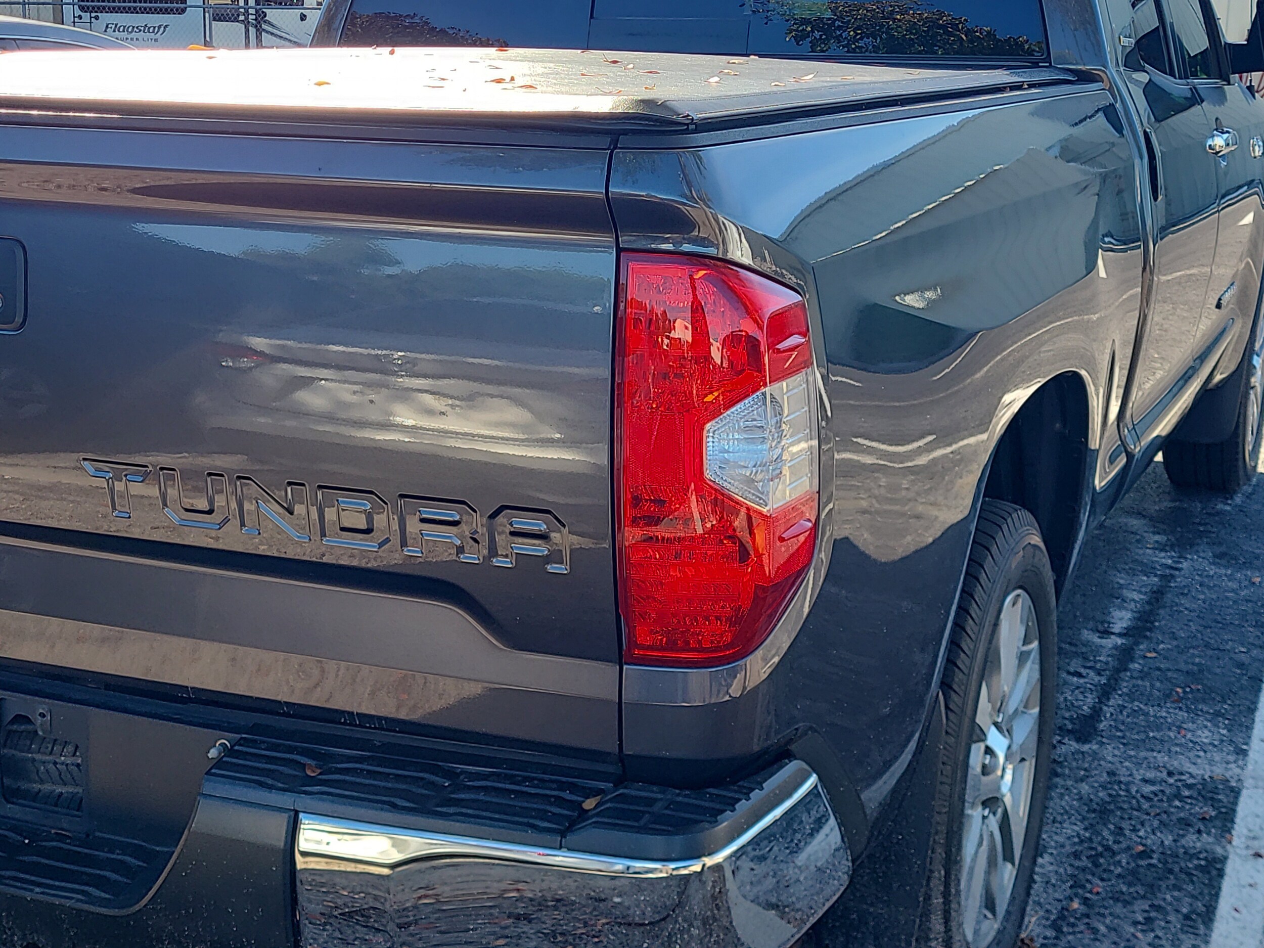 2014 Toyota Tundra Limited - Photo 9