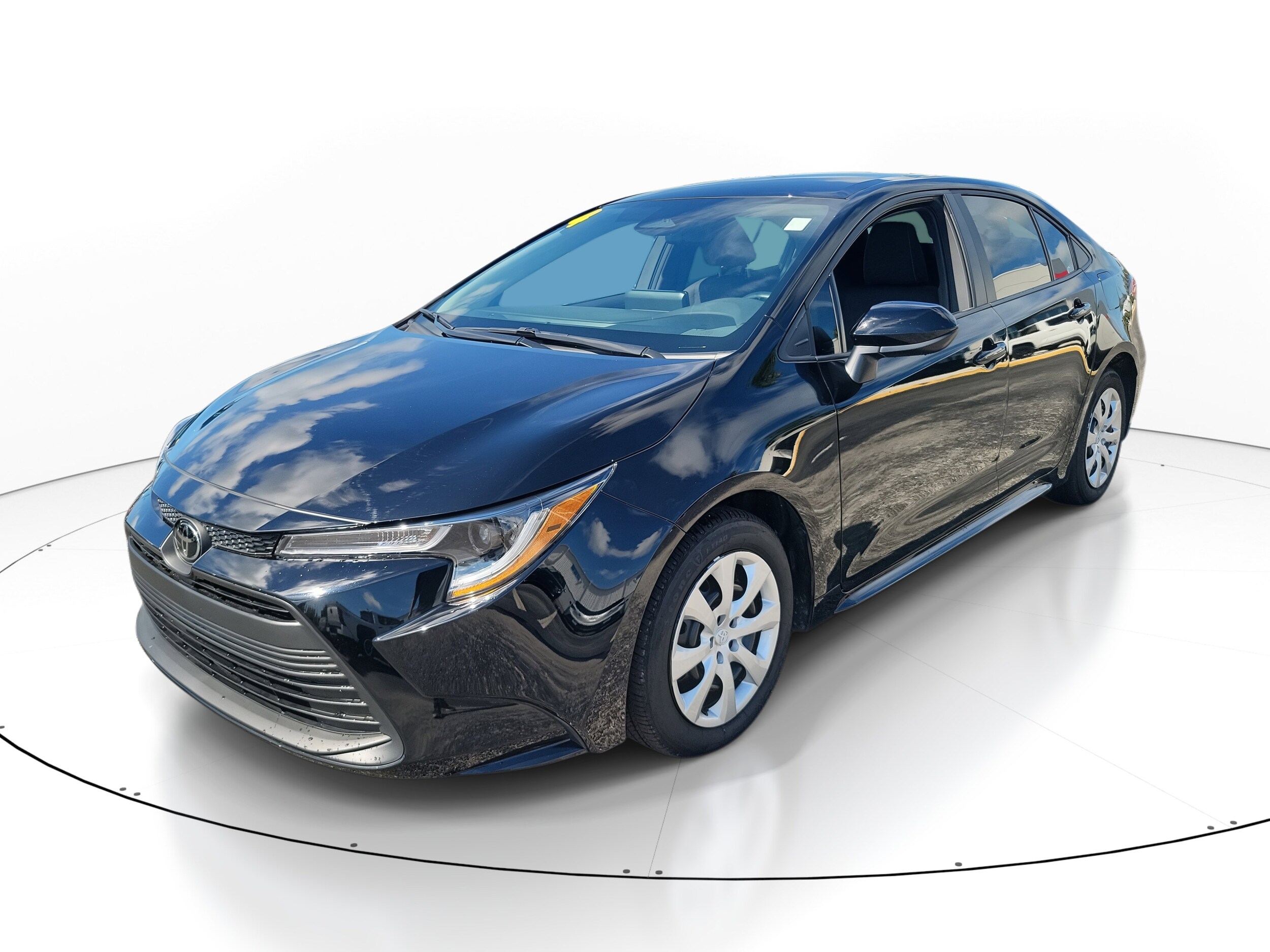 2024 Toyota Corolla LE photo 2