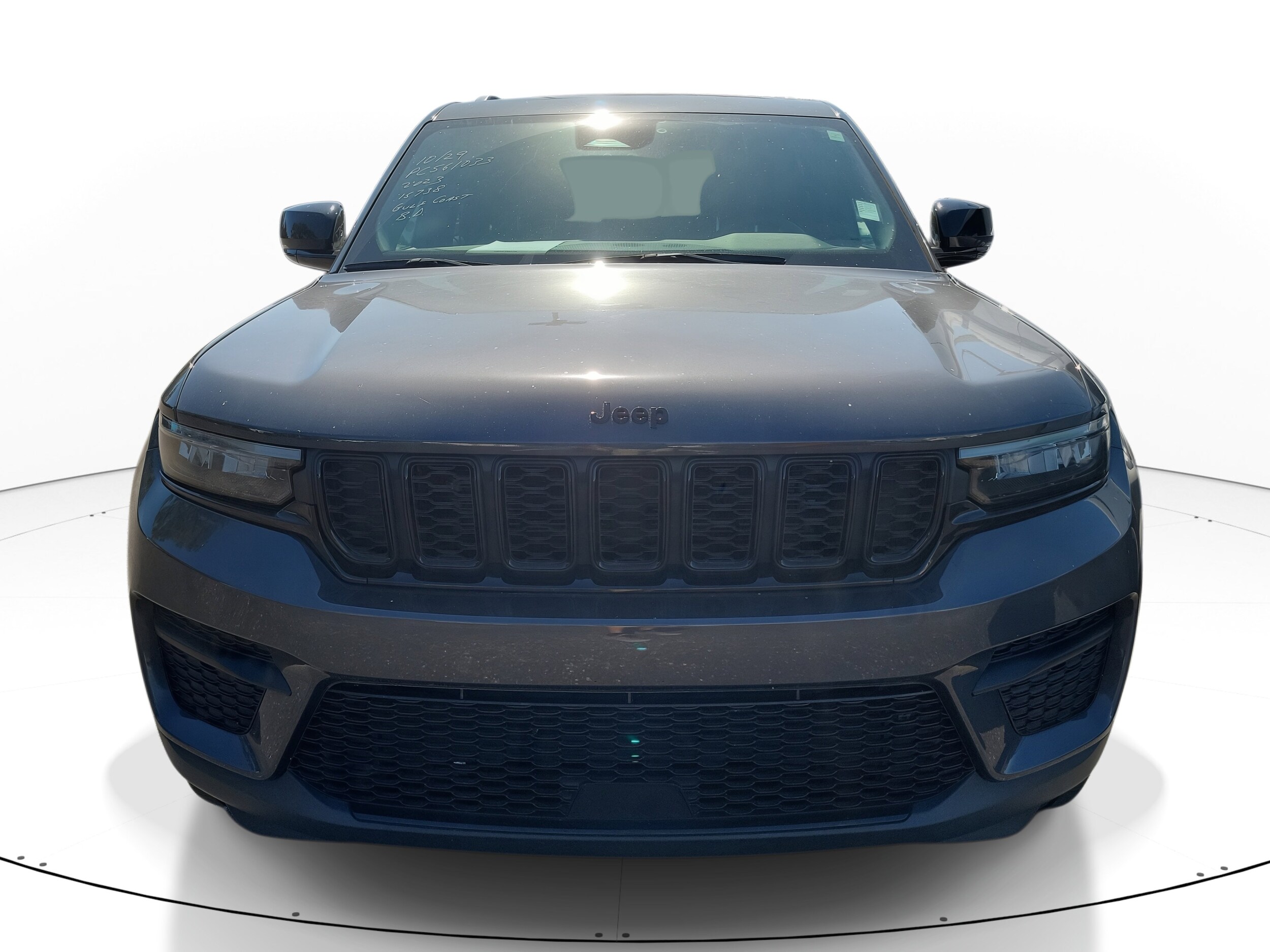 2023 Jeep Grand Cherokee Altitude photo 2