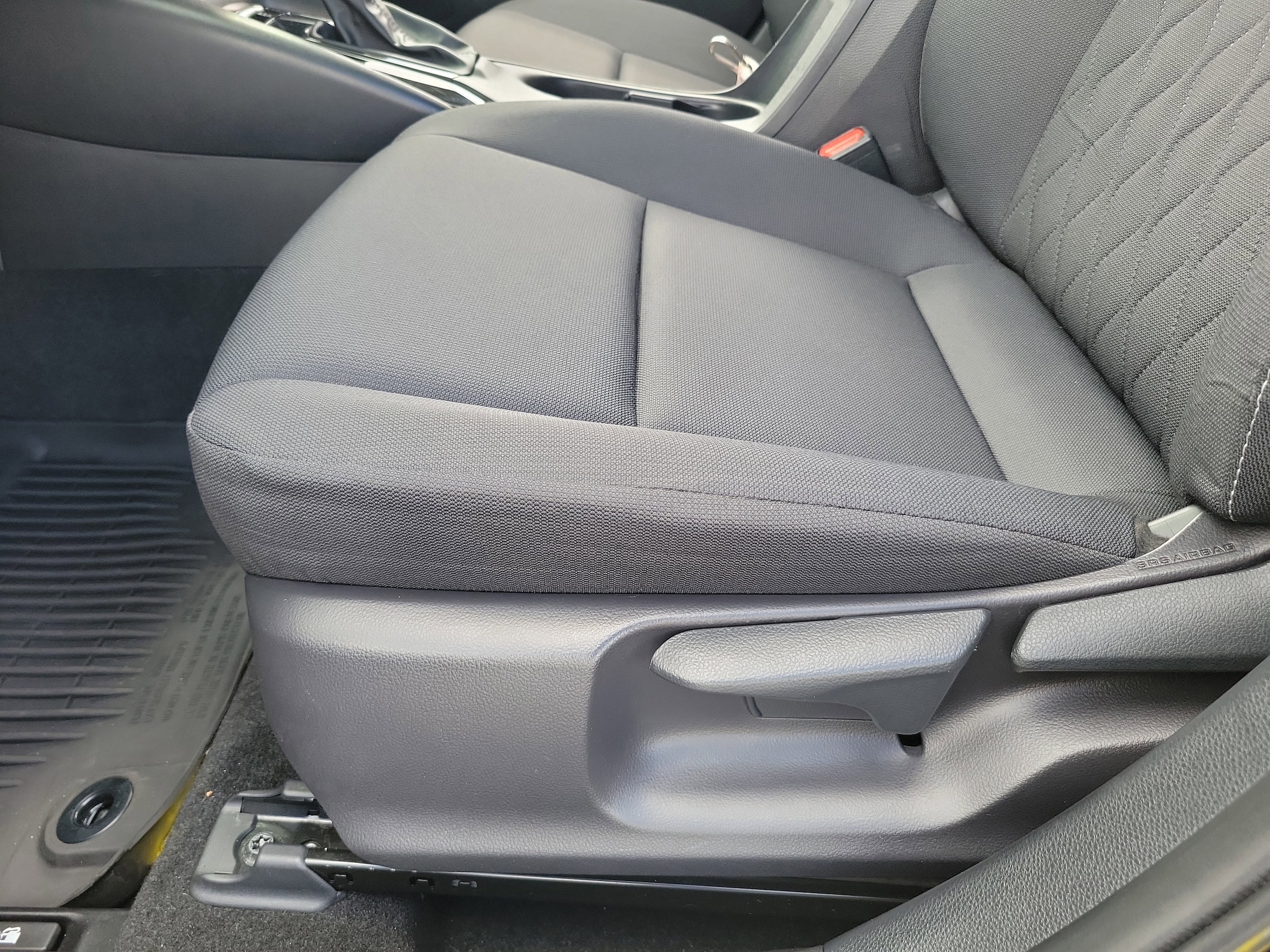 2023 Toyota Corolla LE - Photo 20