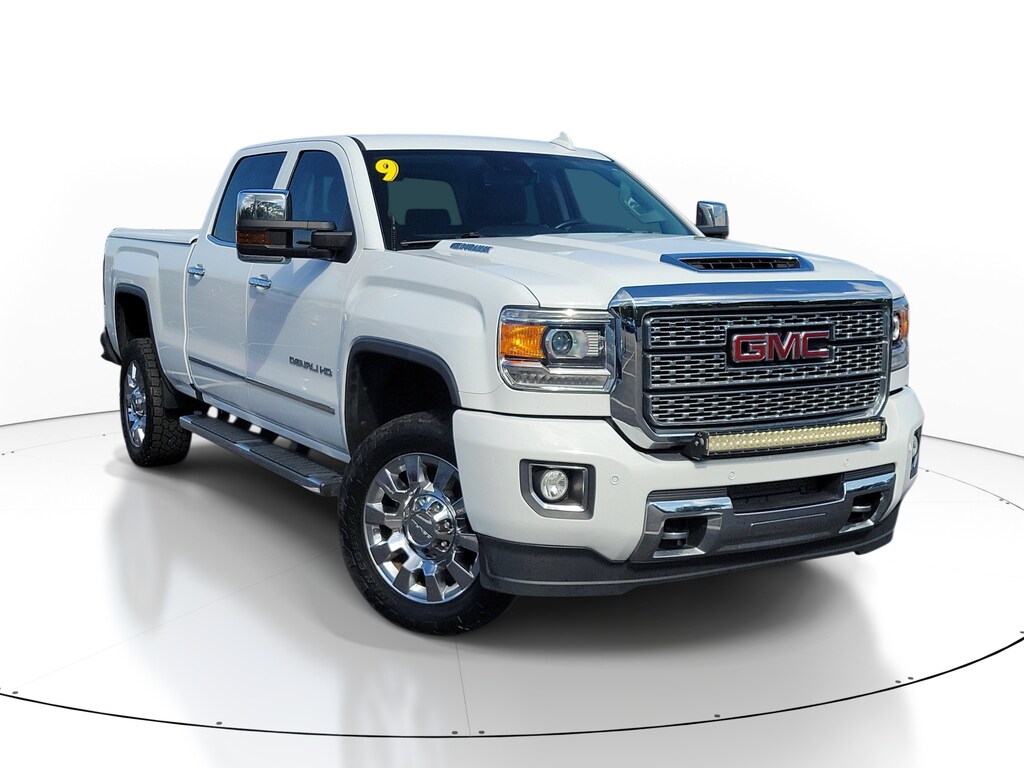 Used 2019 GMC Sierra 2500HD Denali Truck Crew Cab